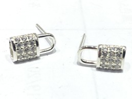 CF7113  2F045 耳钉