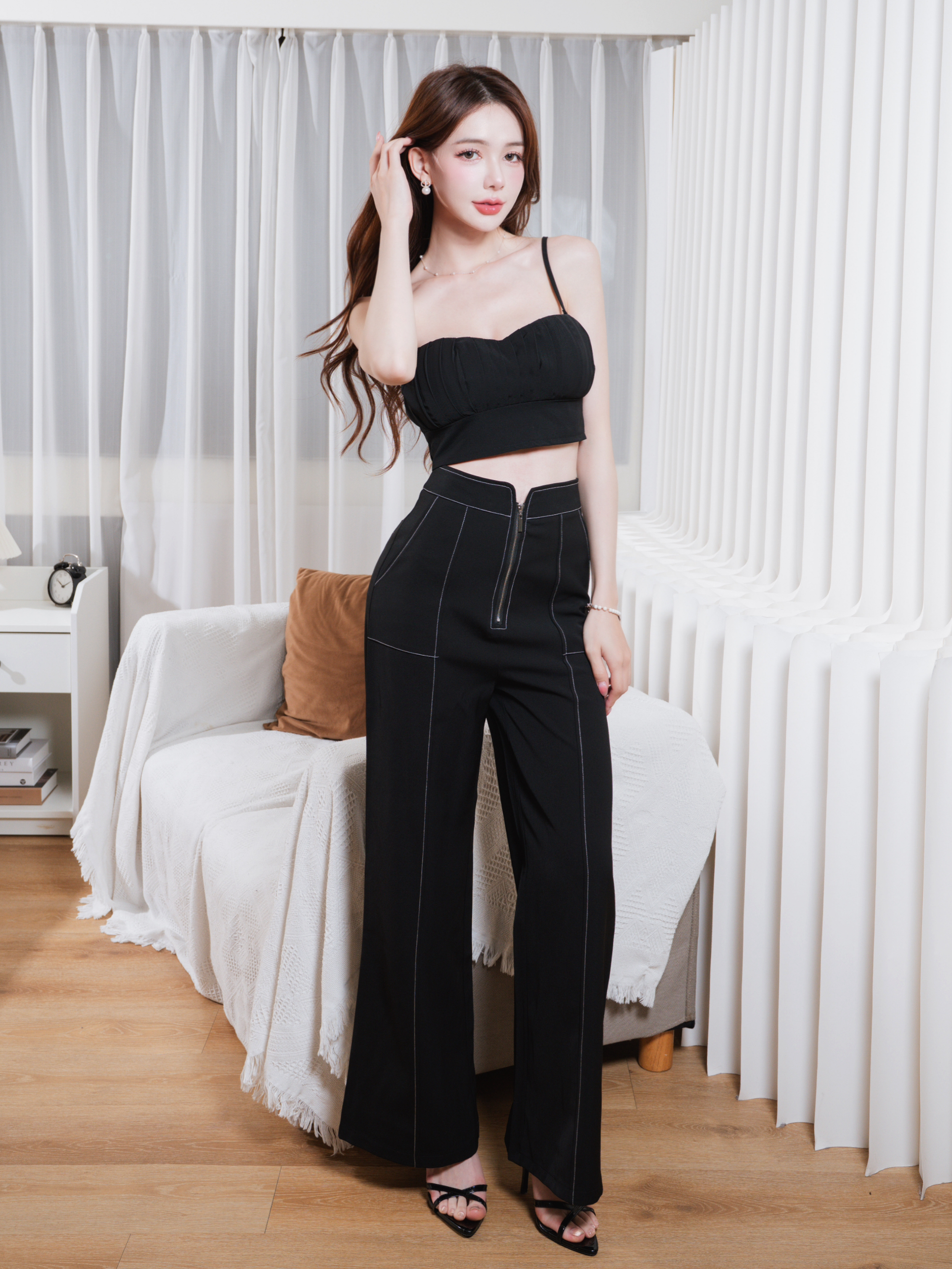 🤍細褶背心＋車線高腰褲兩件式（黑色S/M）