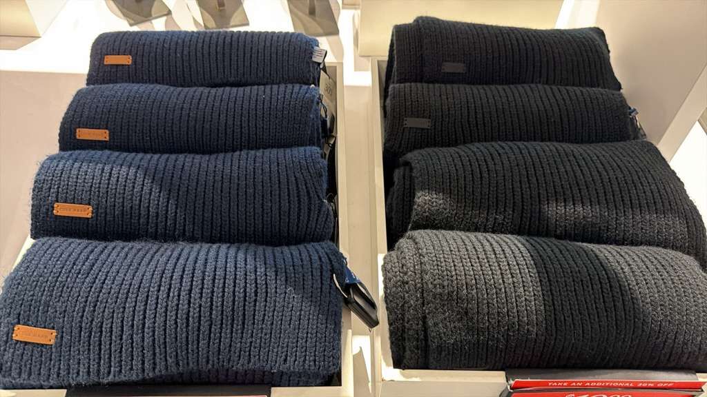 WE057 Cole Haan 頸巾 180x24cm