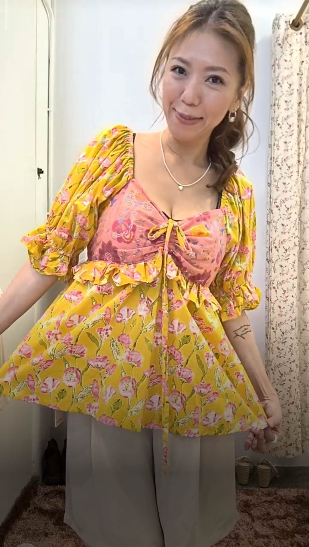 P030 原價RM149 💥特RM89 ▶️花花上衣 👉B:92cm W:62cm H:cm L:cm