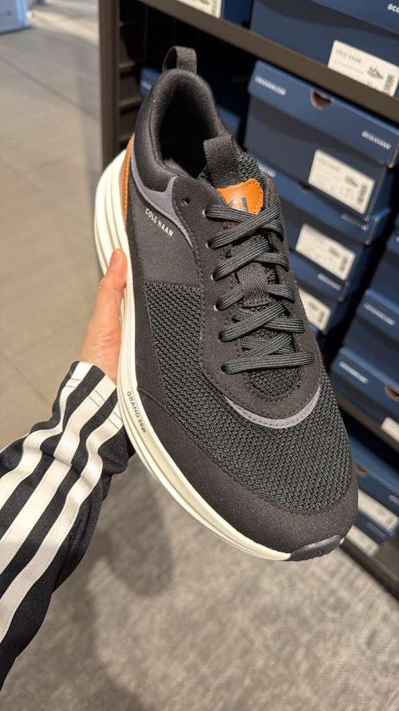 WE078 Cole Haan GRAND 系列男士黑色運動鞋