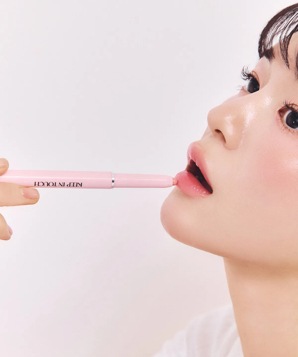 KEEP IN TOUCH 水光立體修飾唇線筆【4款色號】