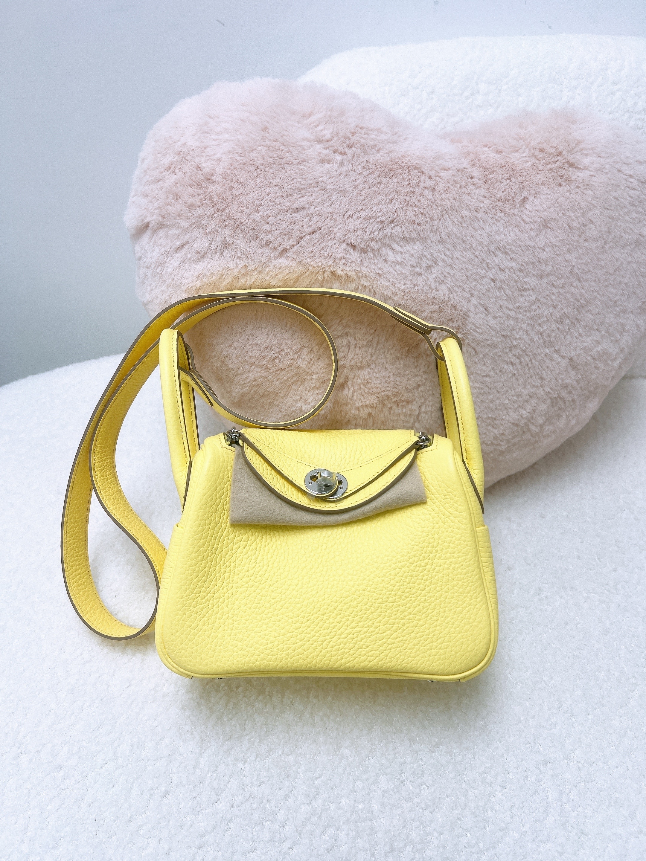 *Unused* Hermes mini lindy (yellow PHW/ stamp B)