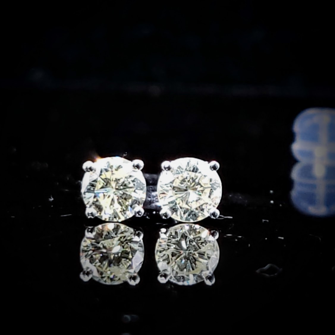 全新18K白金【主石90份鑽石】耳環