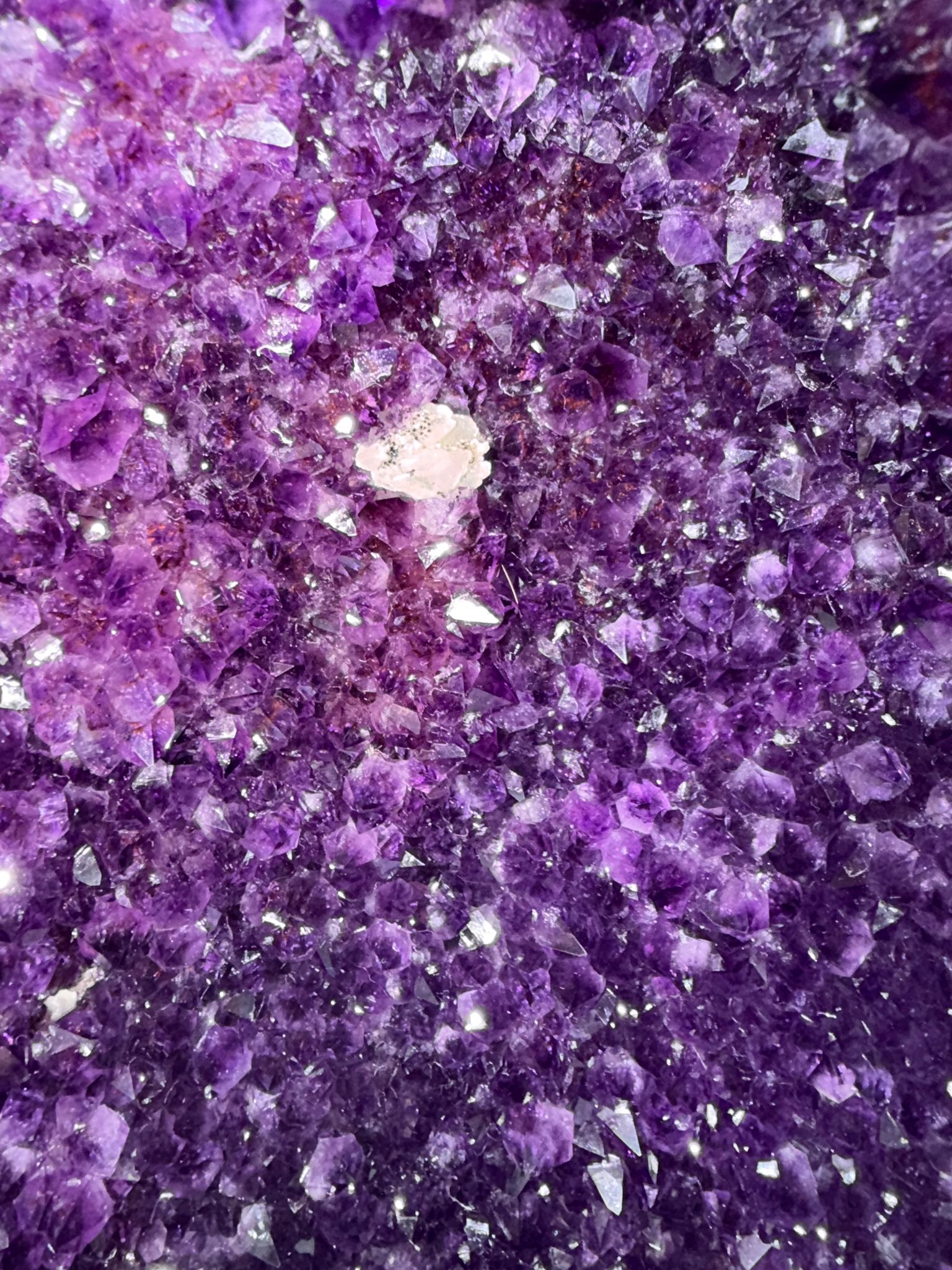 WH011 水晶洞 SS11 約 43 × 28 cm 約 34.9 kg