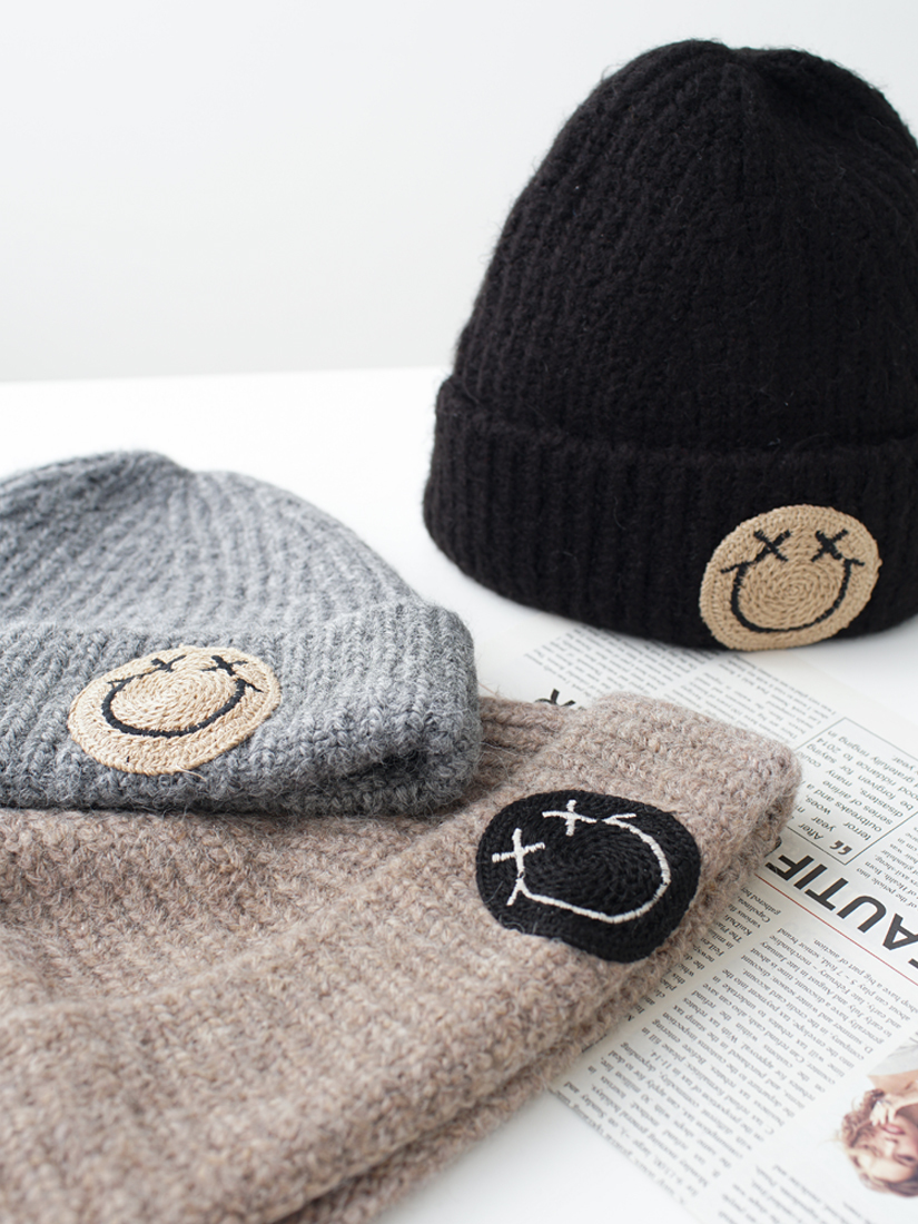 粗針笑臉反摺毛線帽(3色)