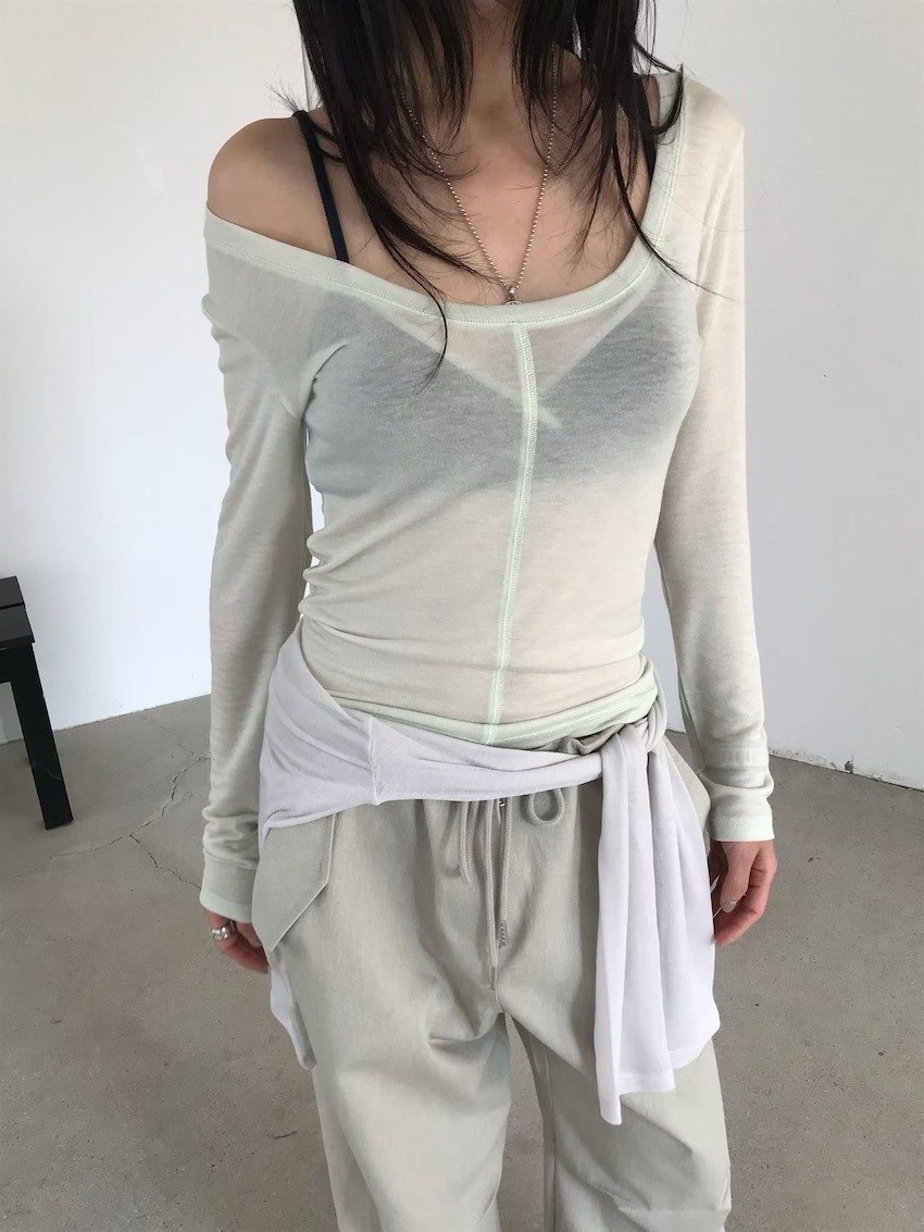 sheer center seam U-neck top