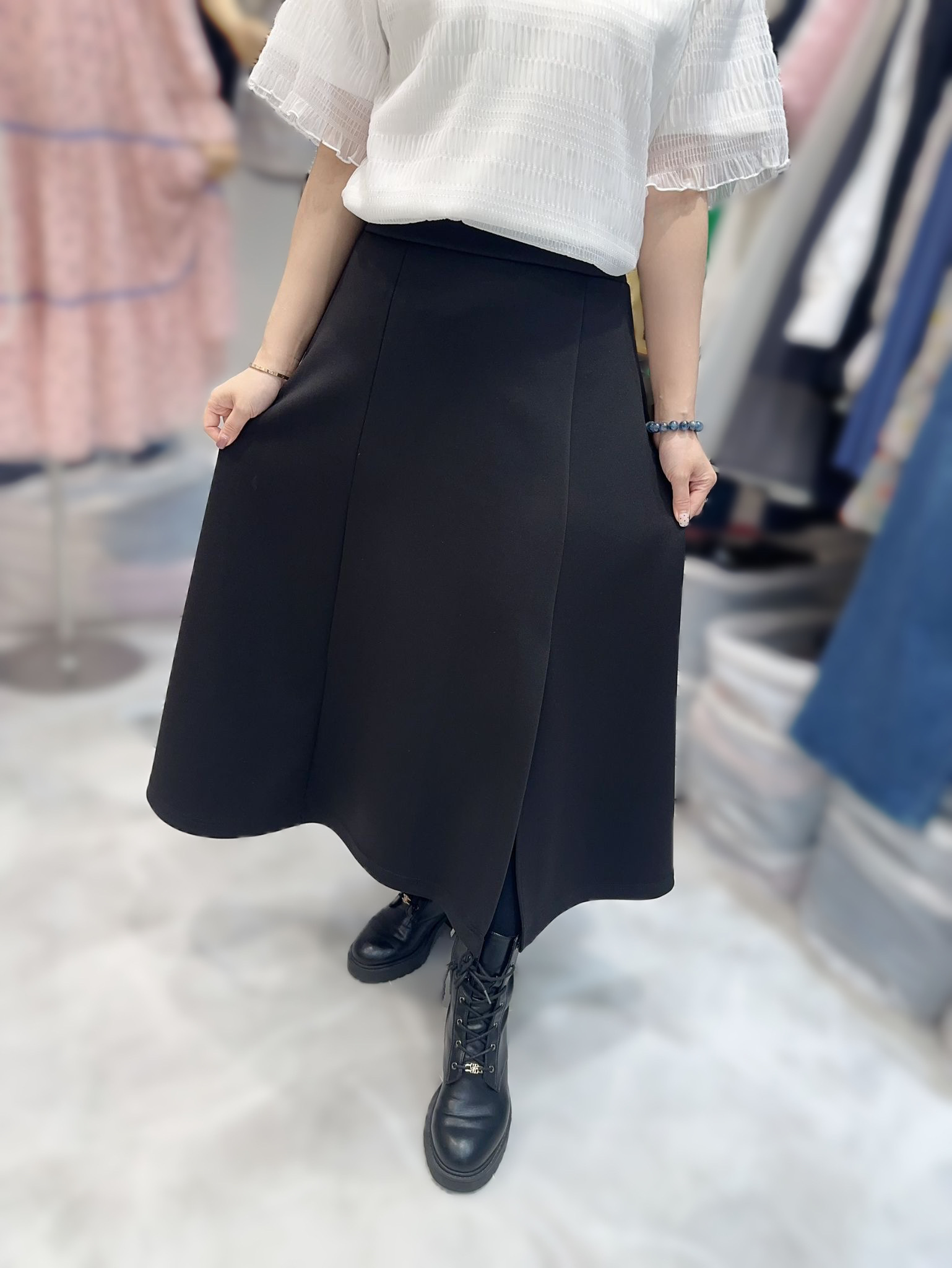 SC17 下身 裙 腰26-42 HIP44 長31.5 $379 (一口價)