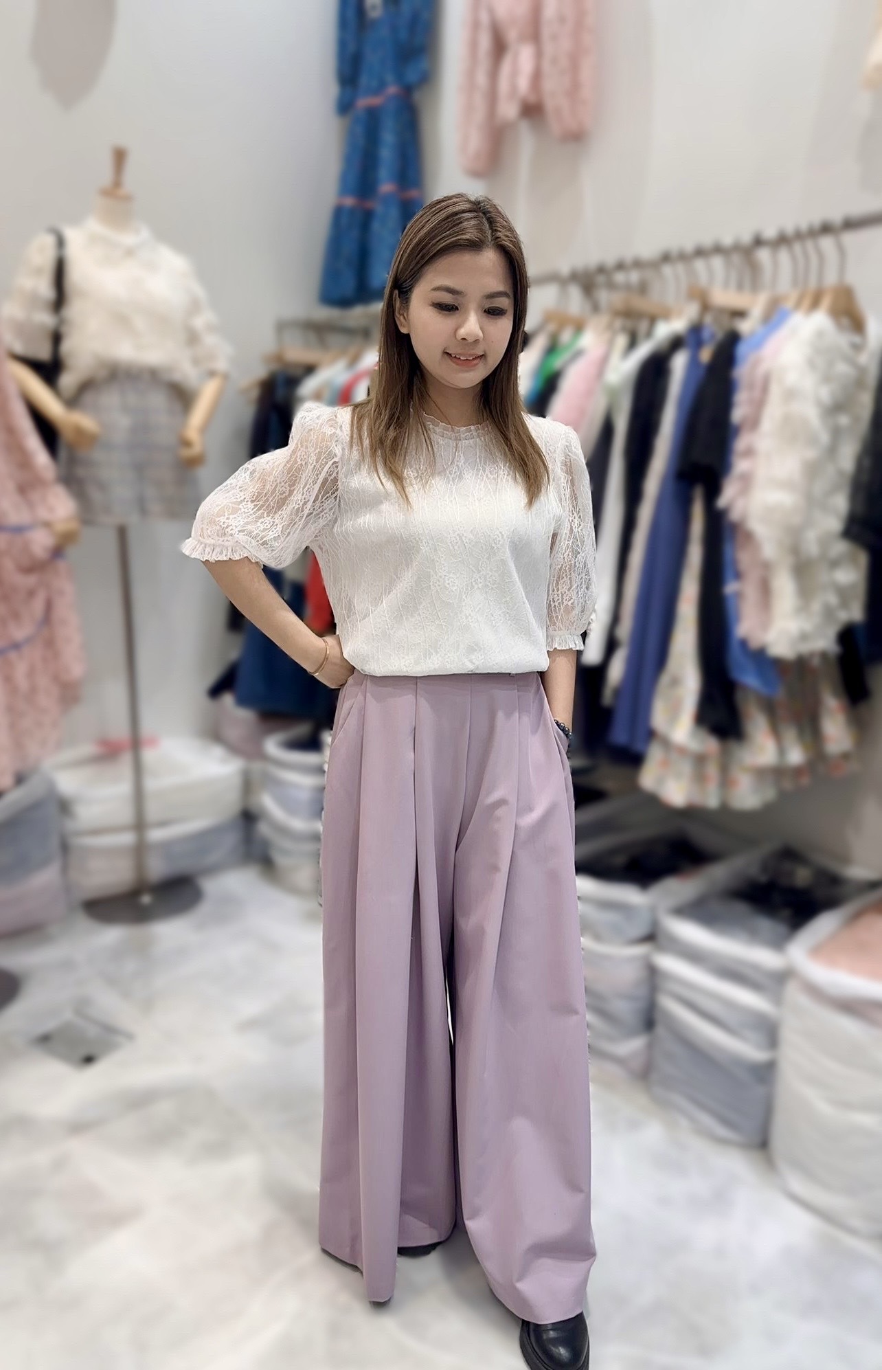 SC09  下身 褲 腰24-36 HIP47 長38.5 $479 (一口價)