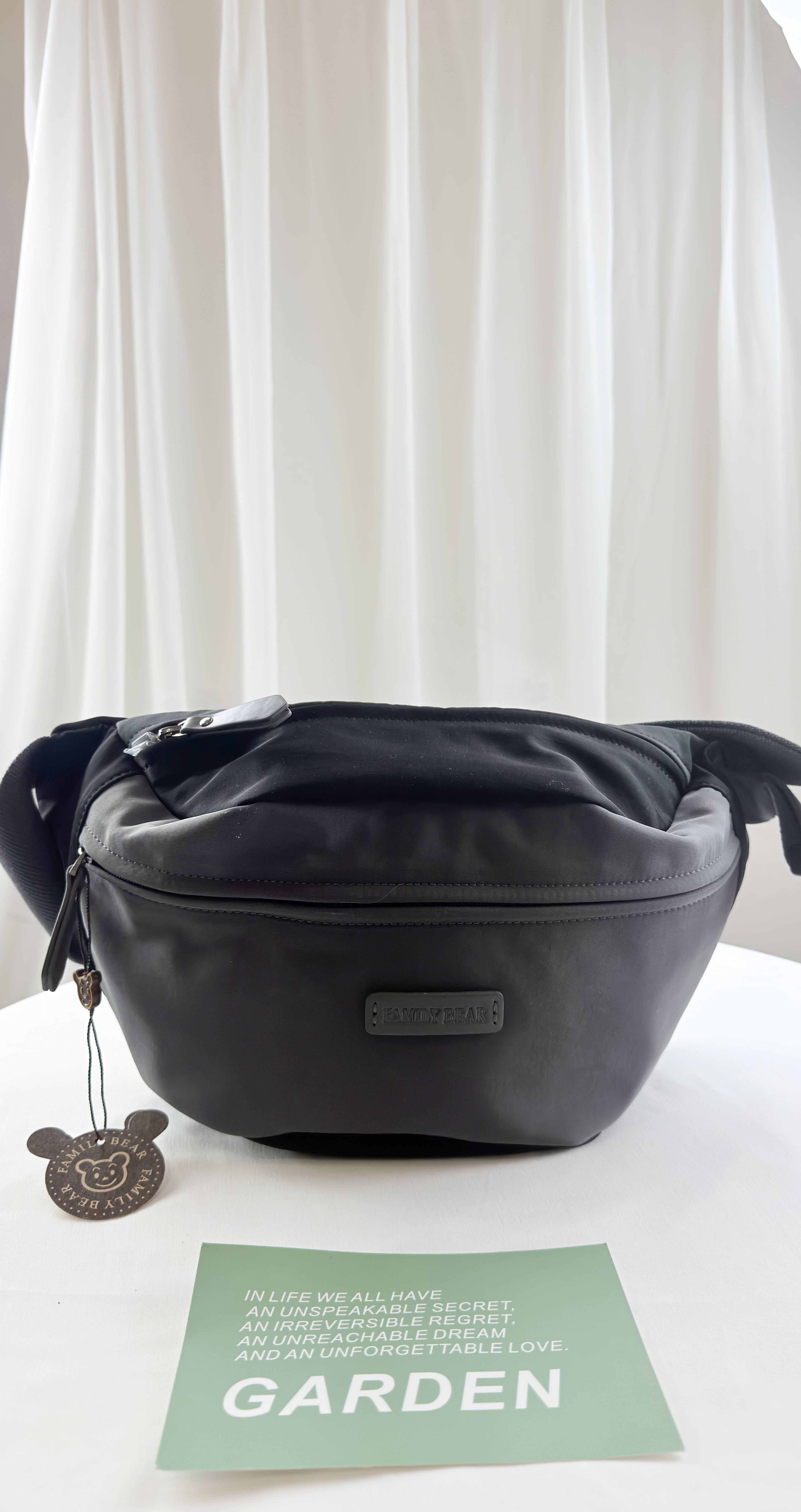 FamilyBear  素面經典黑防潑水腰包 2922