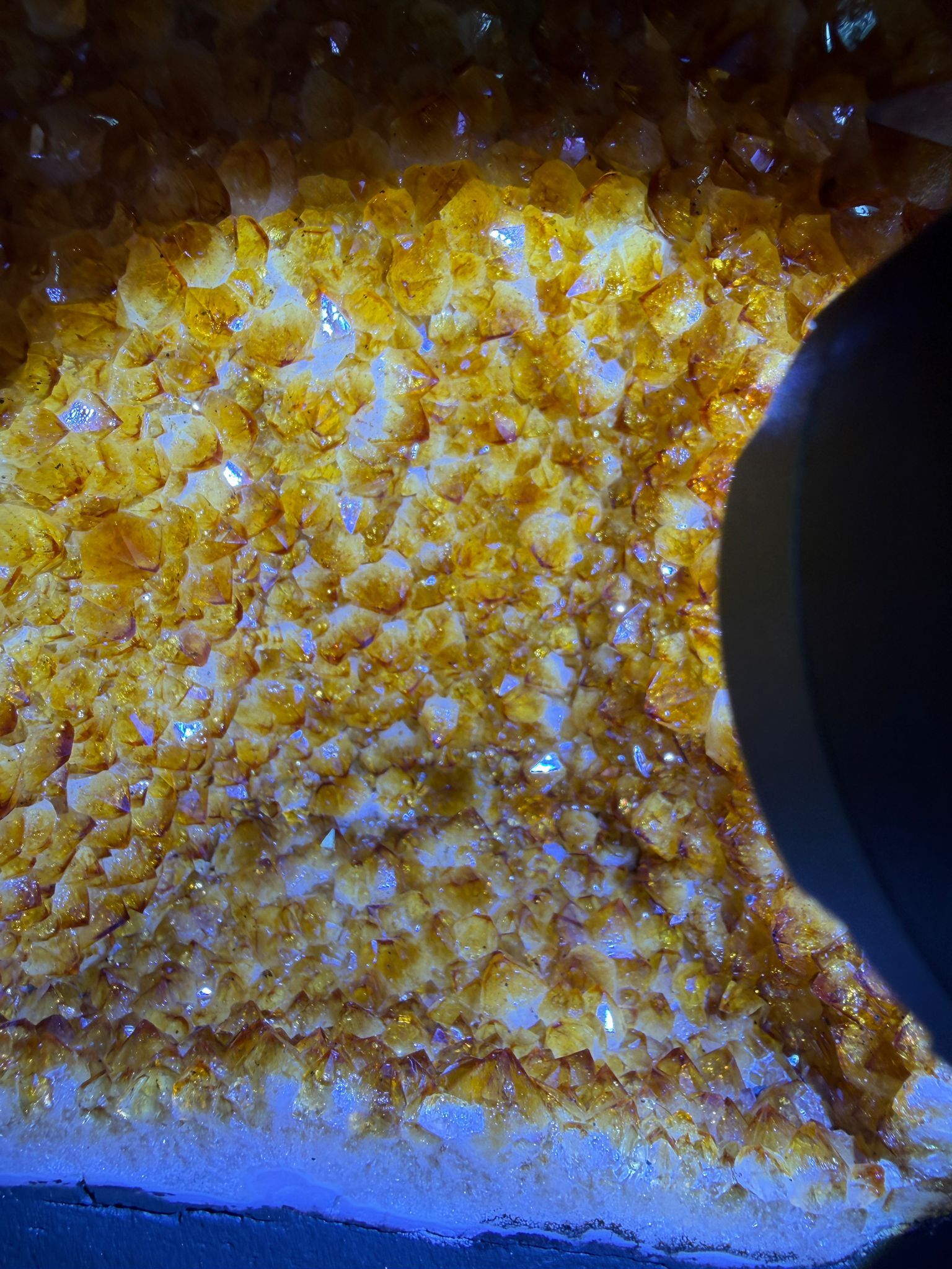 WH035 水晶洞 SSW02 約 54 × 22 cm 約 20.7 kg