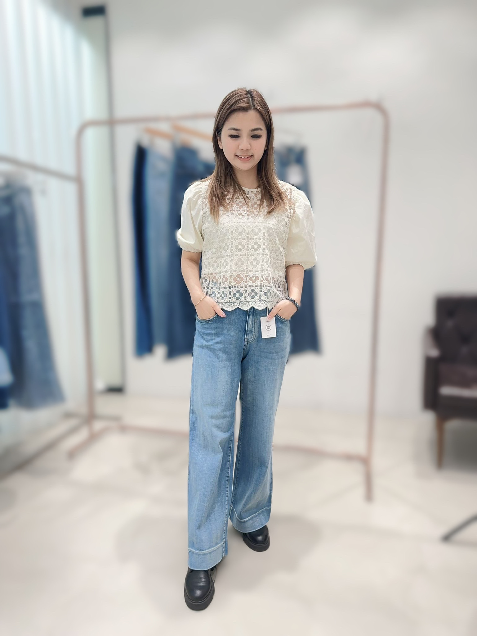 HW14 S:腰26 -30Hip42-46長36 M:腰27.5 -31Hip43-47長36.5 L:腰29-33 Hip43-47長37 XL:腰31 -34Hip44-48長37.5 $419 (一口價) 高腰