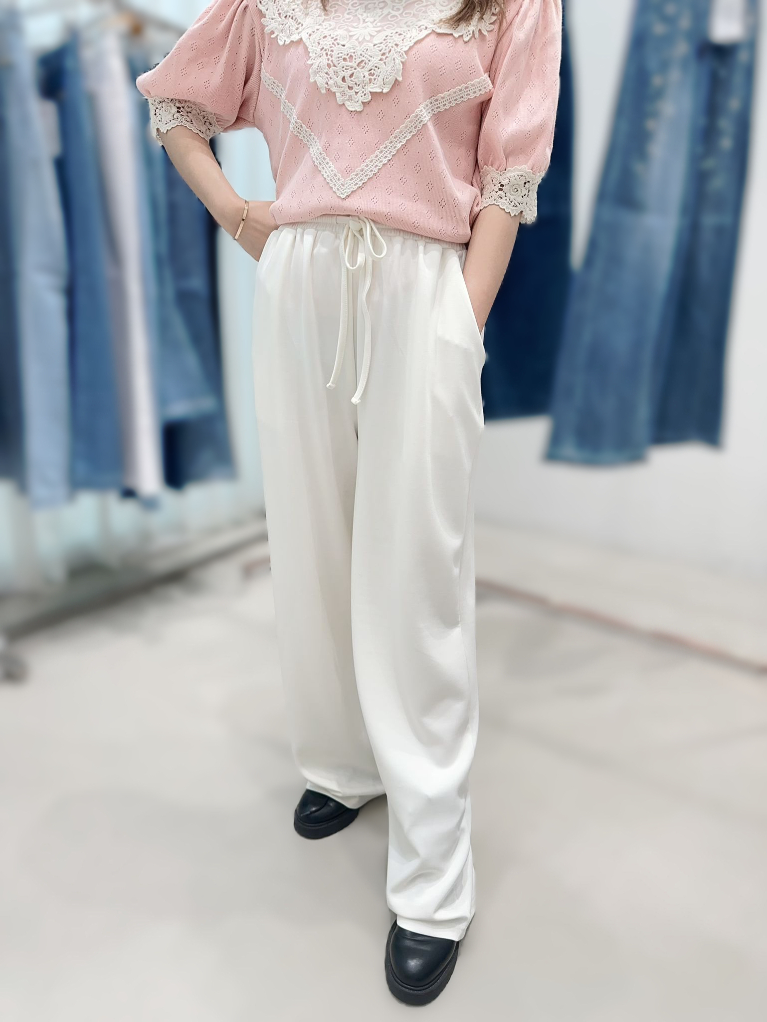 HW04 腰26-44 HIP43-52 長41.5 $349 (一口價)