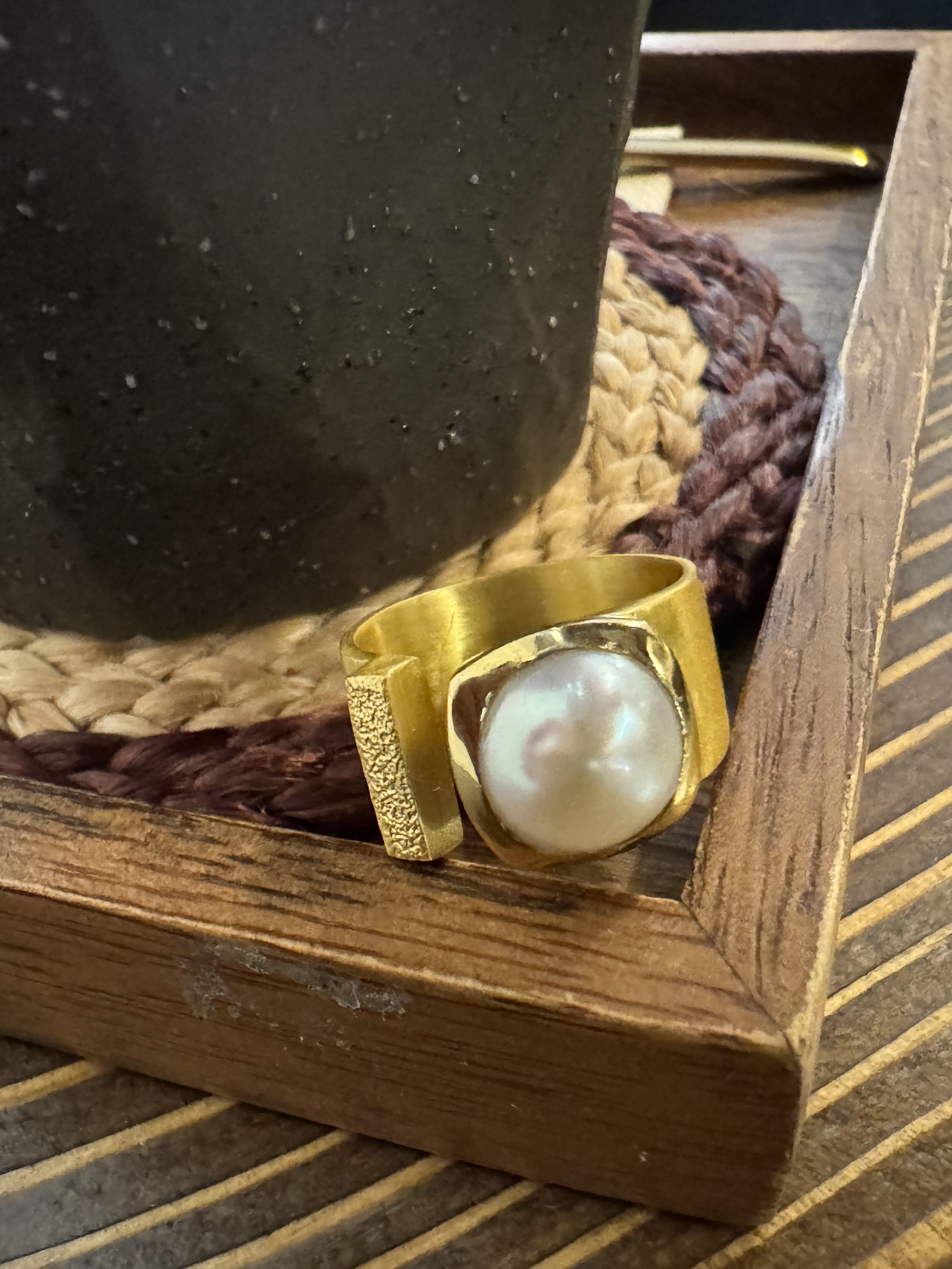 Shan Shan Ring Malypso 82.02.4101.70.06 (White pearl)