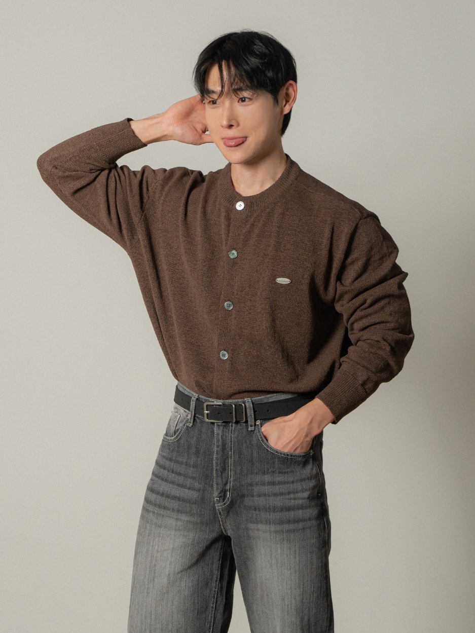 系列圓領針織開襟衫