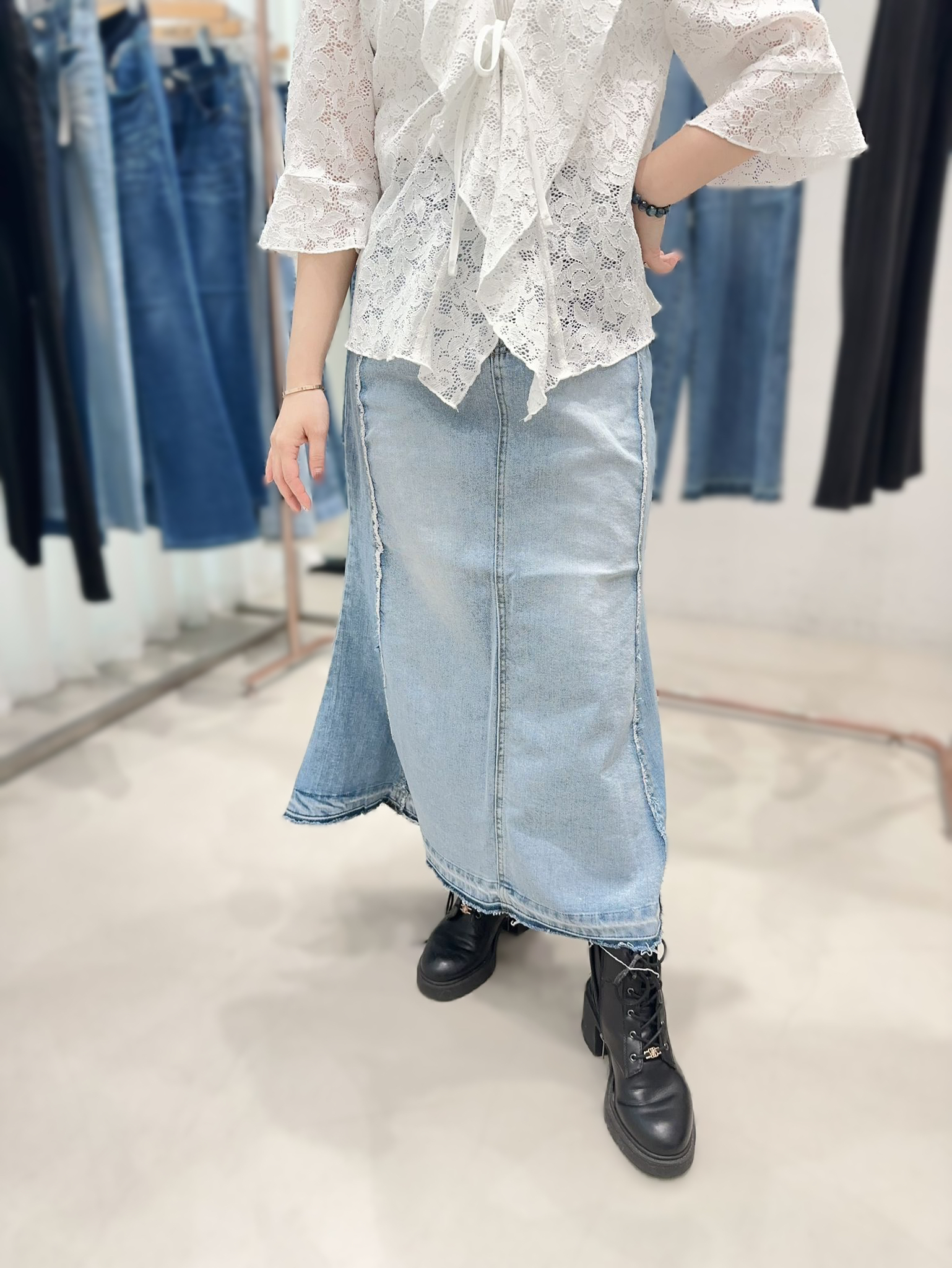 HW09 S:腰26-30 HIP36-40 長33 M:腰27-31 HIP37-41 長33.5 L:腰29-33 HIP39-42 長34 XL:腰30-34 HIP40-44 長34.5 $419 (一口價)