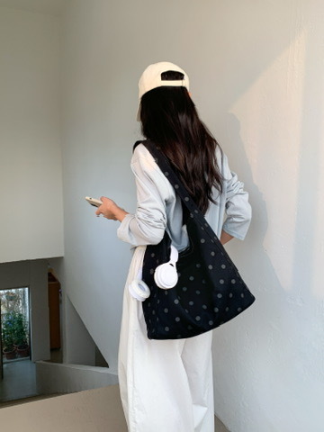 Me.gusta｜Soft Dot 鬆弛感點點肩背包