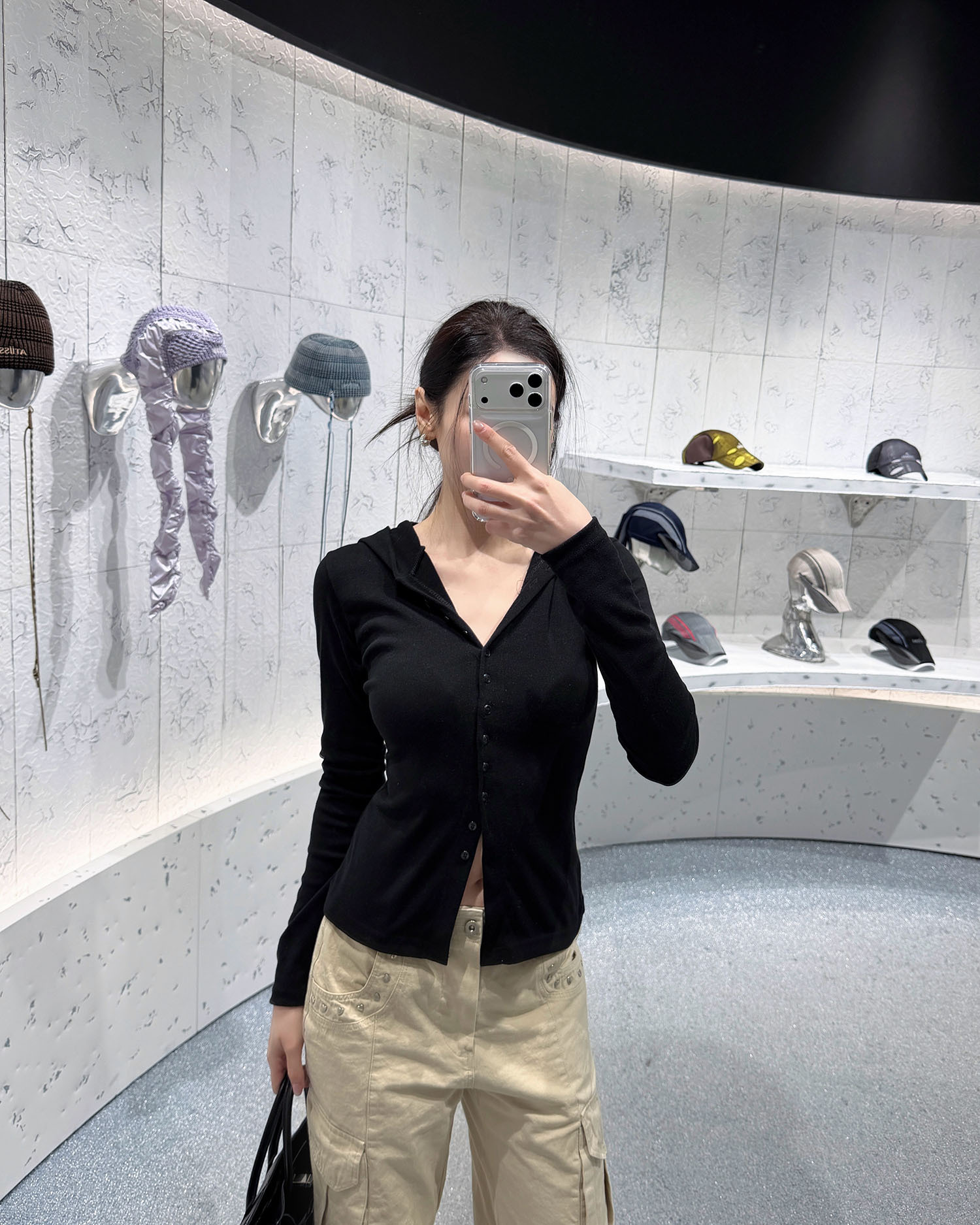 T3016 修身連帽長TEE / 黑