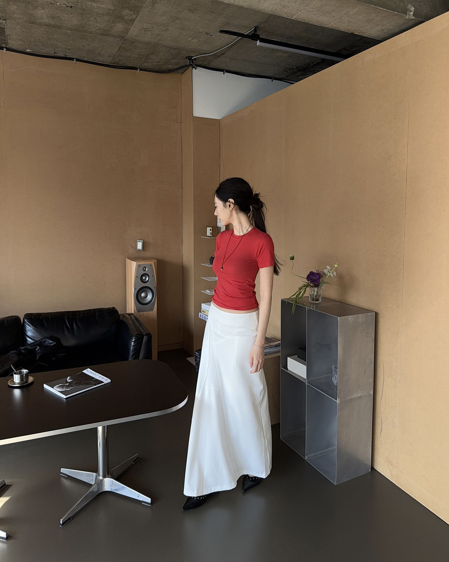 B3027 俐落剪裁西裝裙 / 白