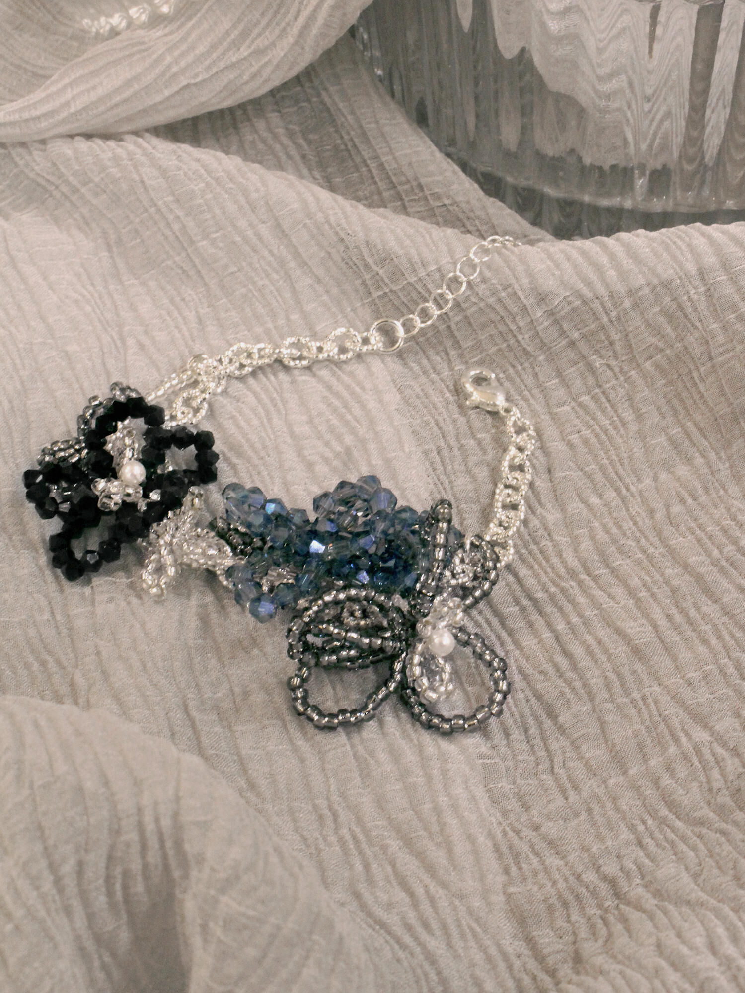 茶米說晚安。MUCHAT手作鏤空水晶珠花手鍊