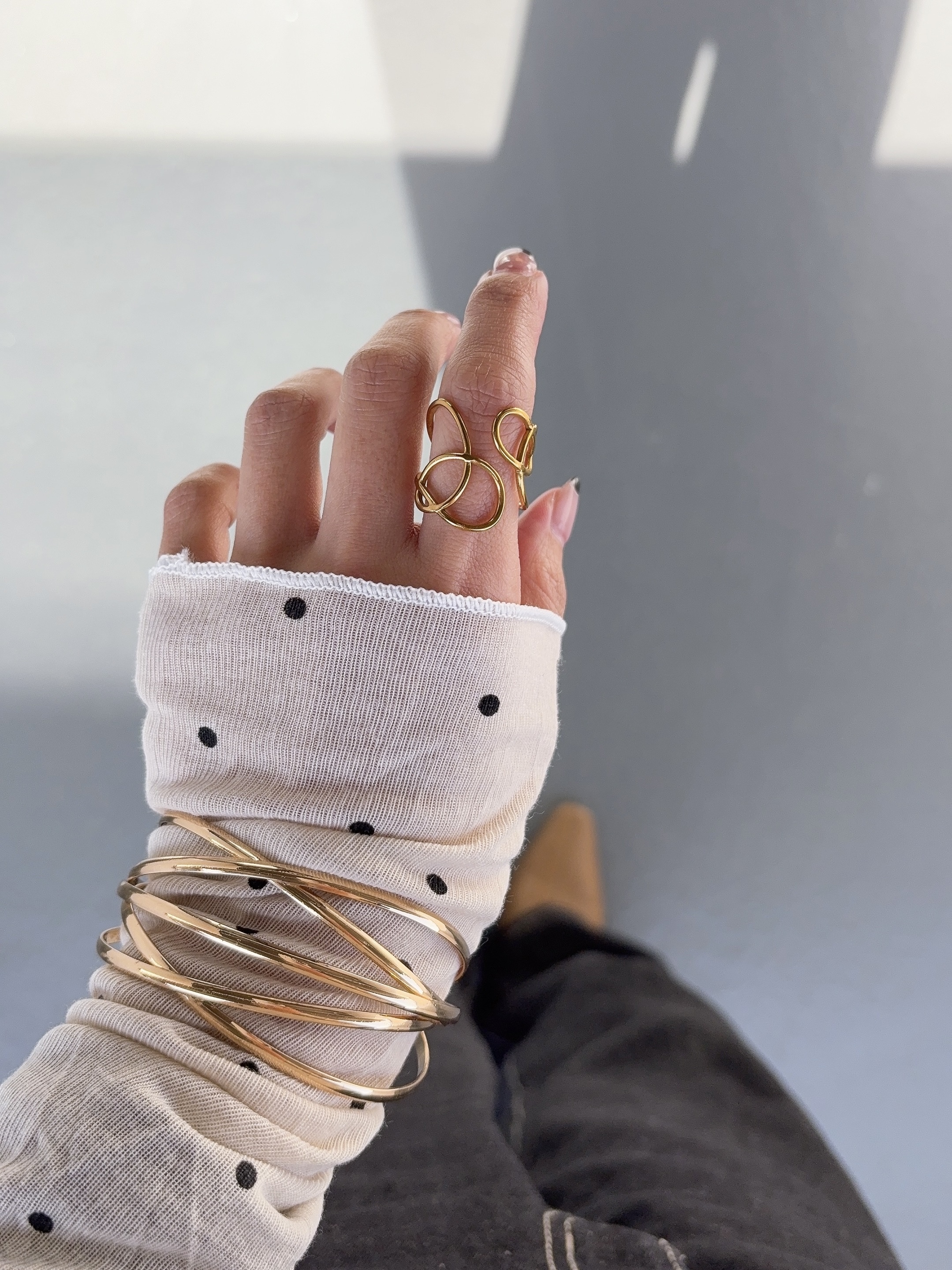 loop art ring