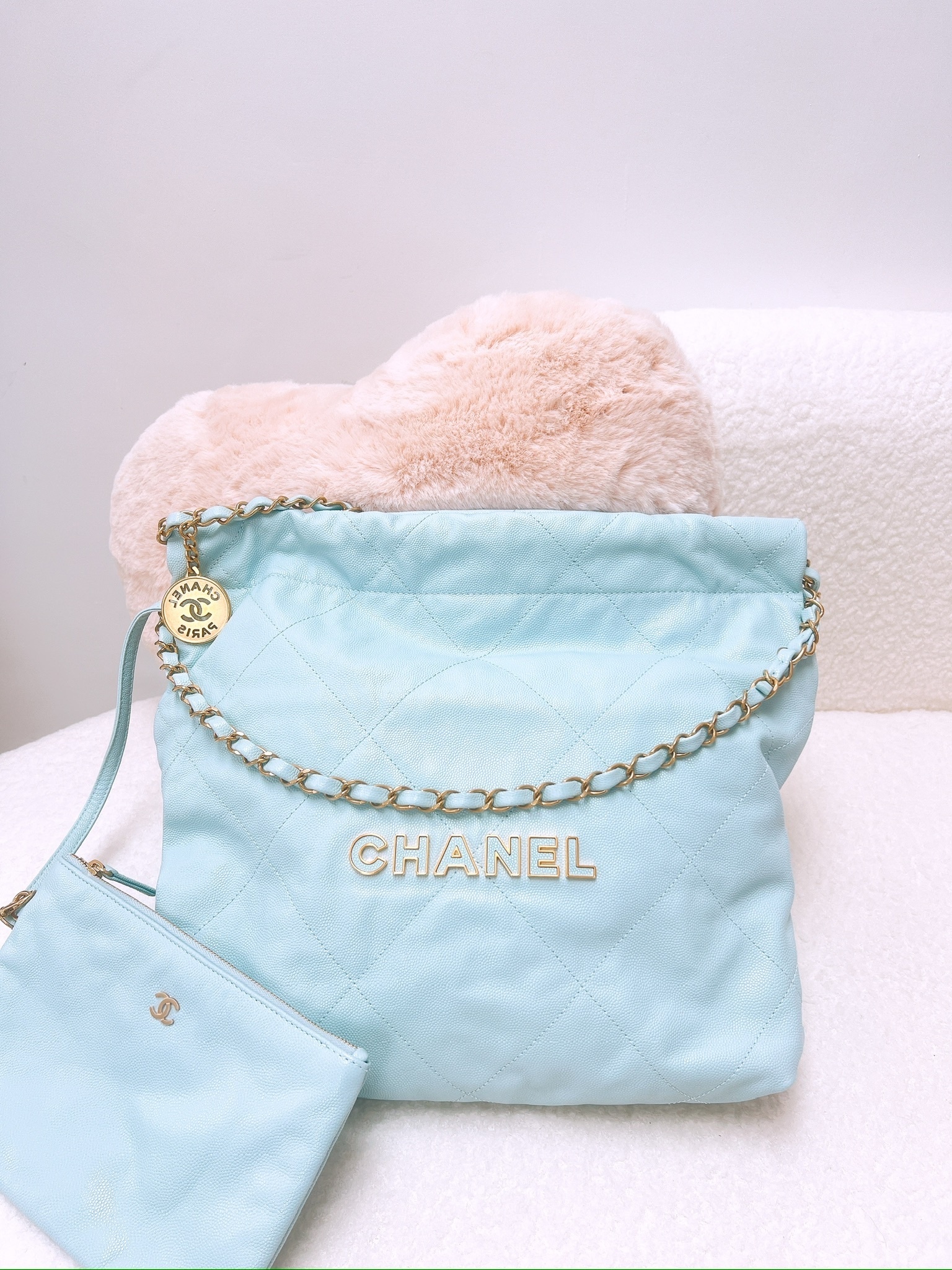 Chanel 22 bag small (light blue caviar/ GHW)