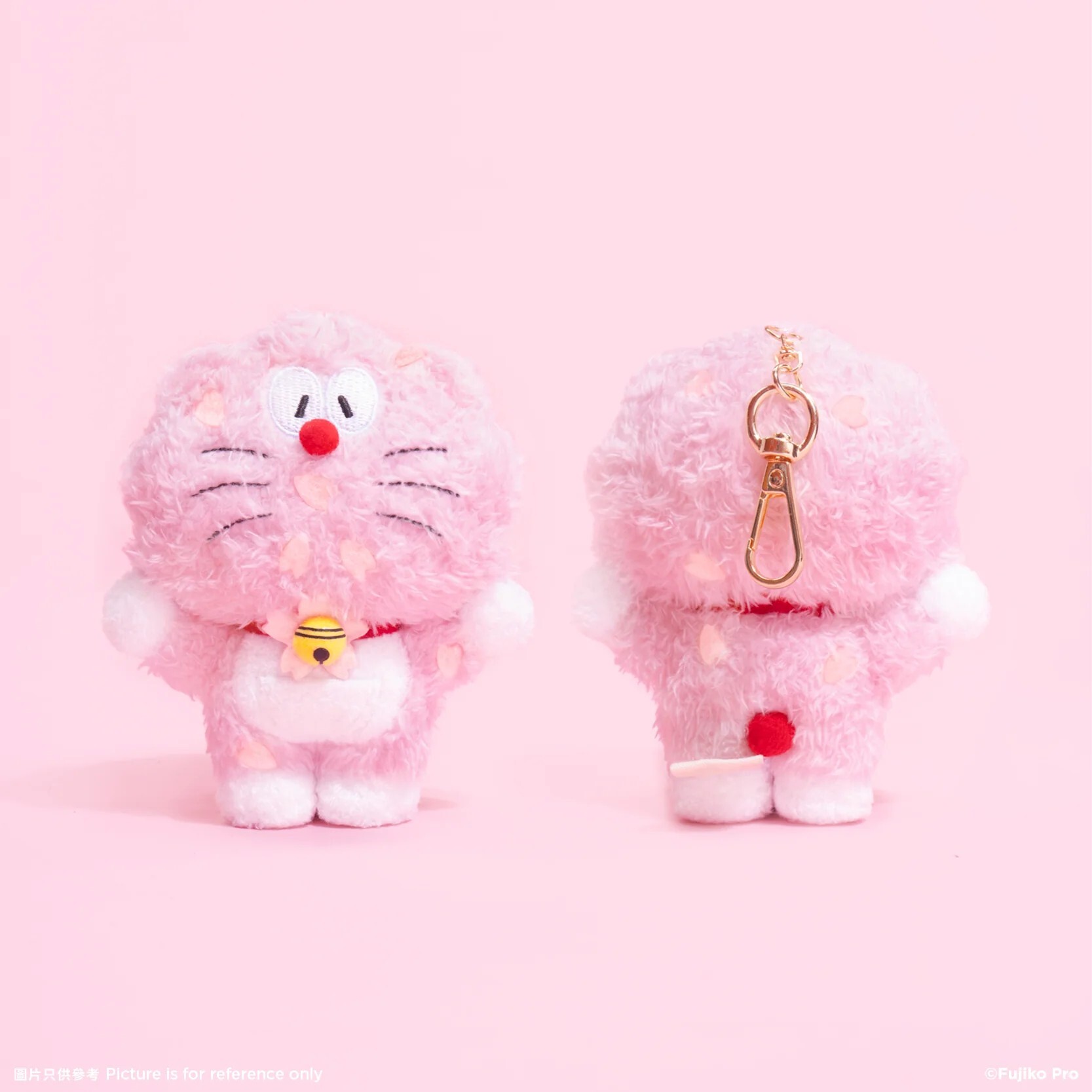 「櫻花多啦A夢」毛絨鎖匙扣