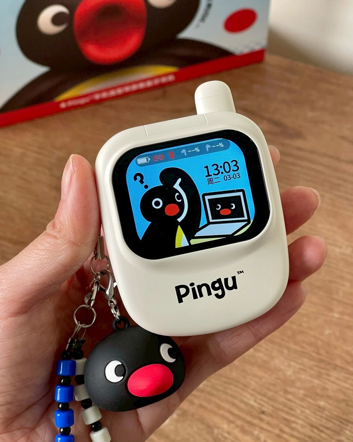 <正版授權>PINGU 企鵝家族 手機造型 智能螢幕藍芽耳機 翻蓋 可愛
