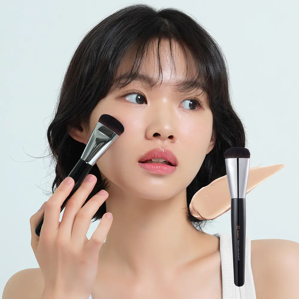 STUDIO17 極細美肌圓頭粉底刷 411