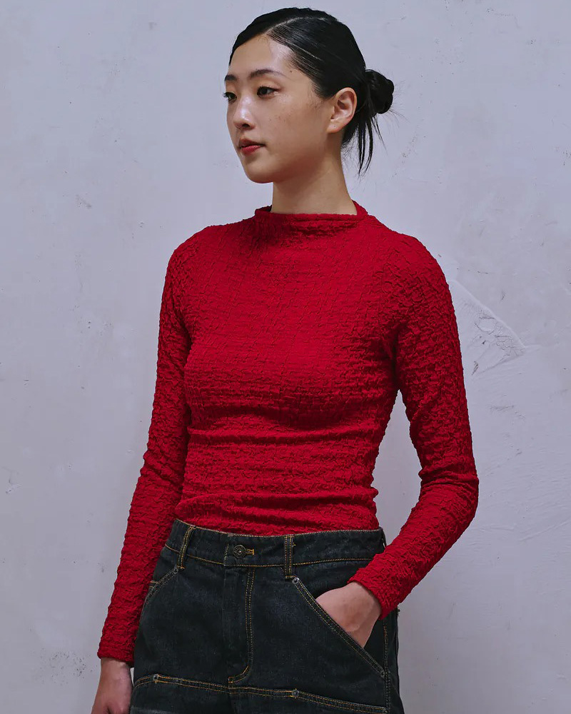 ENCLAVE TEXTURE LONG-SLEEVE TURTLENECK TOP -合身剪裁肌理上衣 (紅)