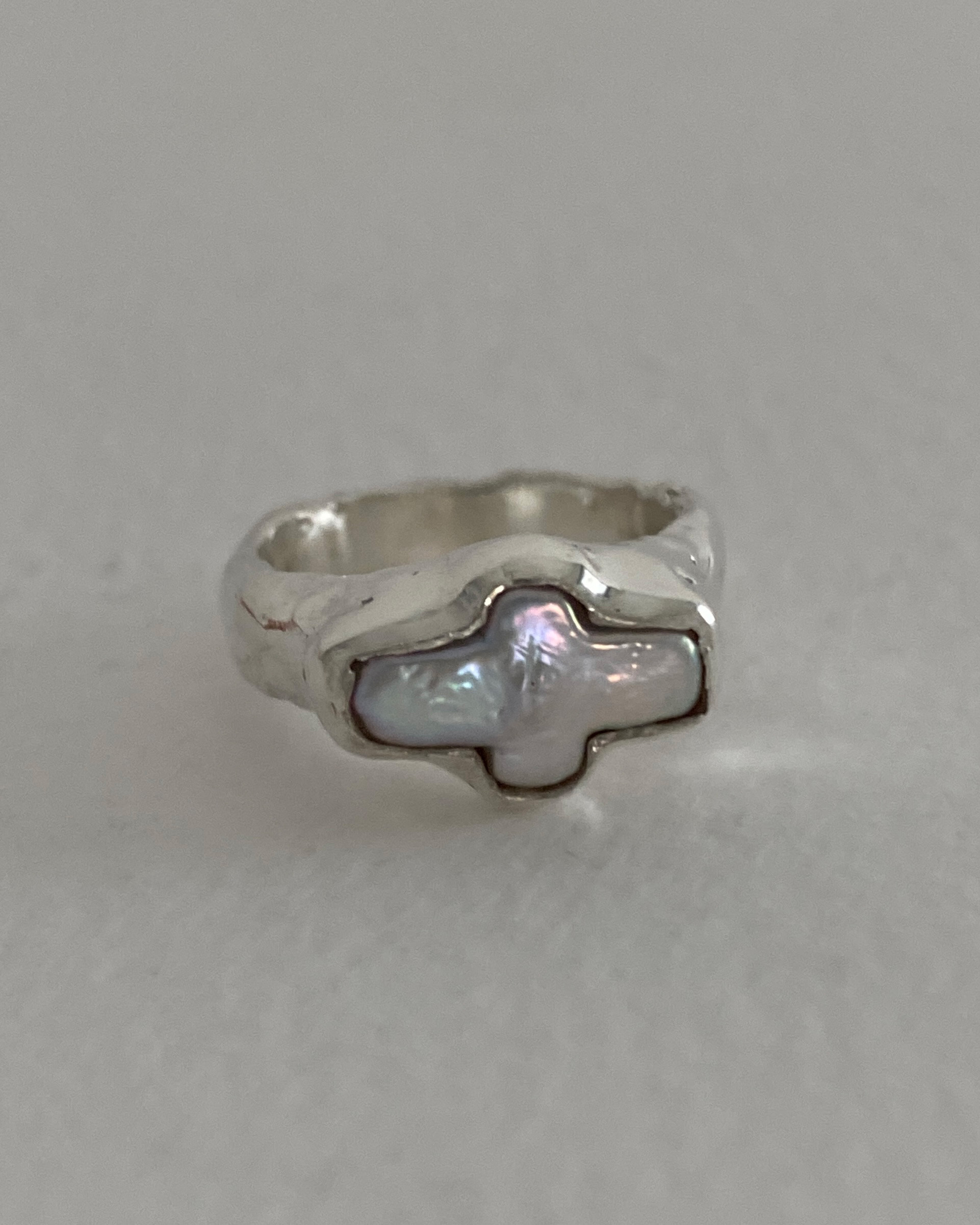 Ginger Angel 十字珍珠戒指