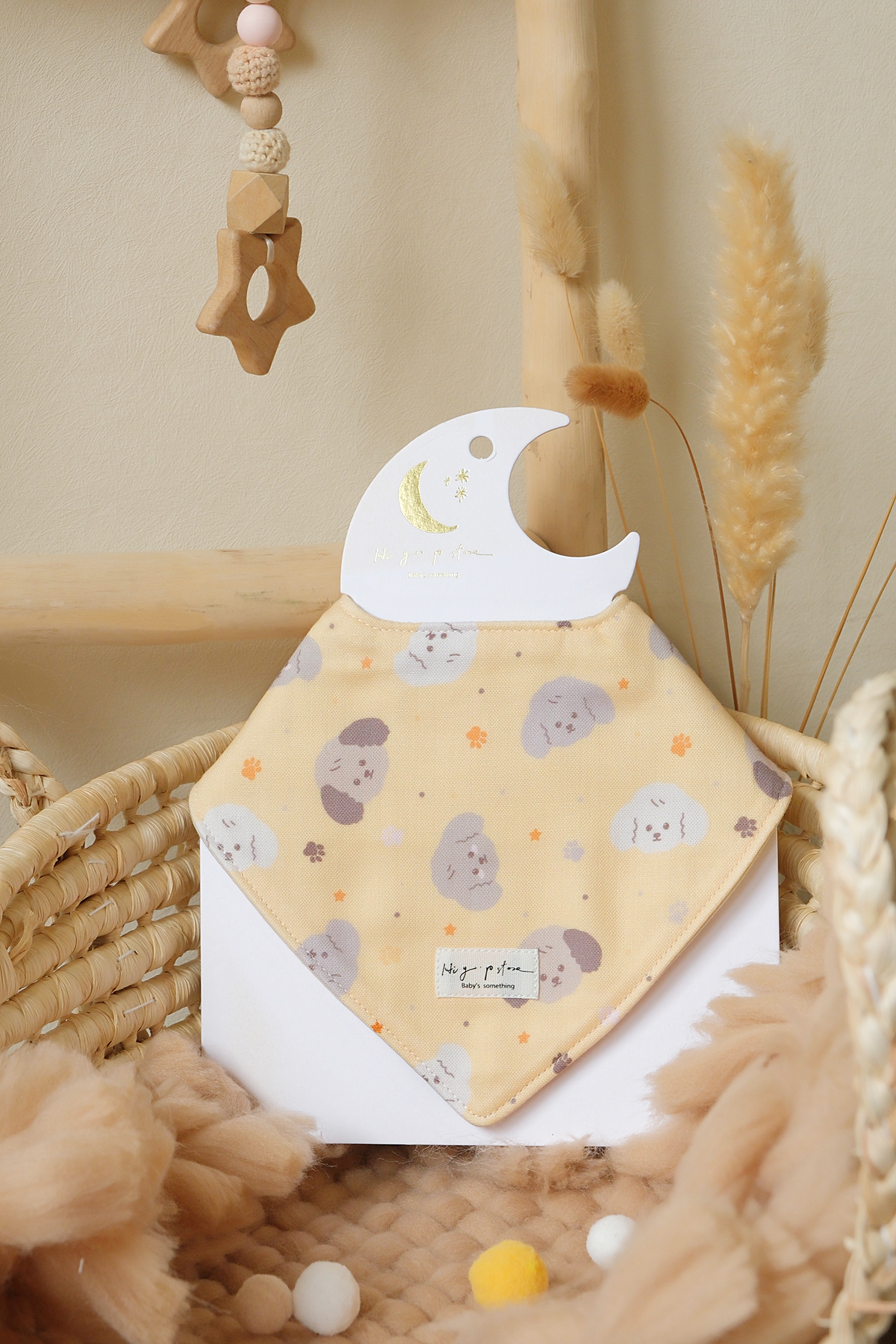 Hi Y.P store-手作圍兜-雙面三角兜-汪汪星語