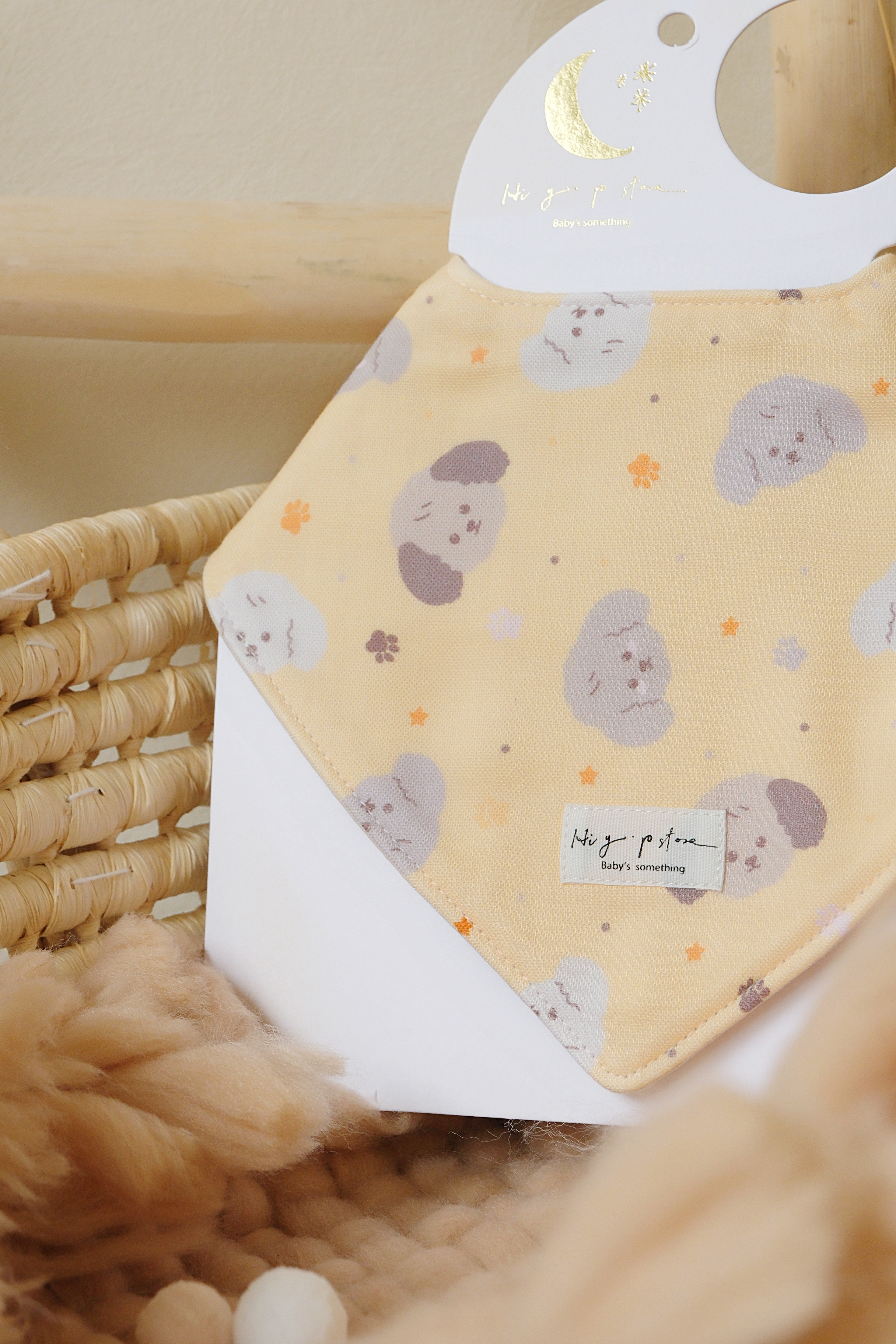 Hi Y.P store-手作圍兜-雙面三角兜-汪汪星語