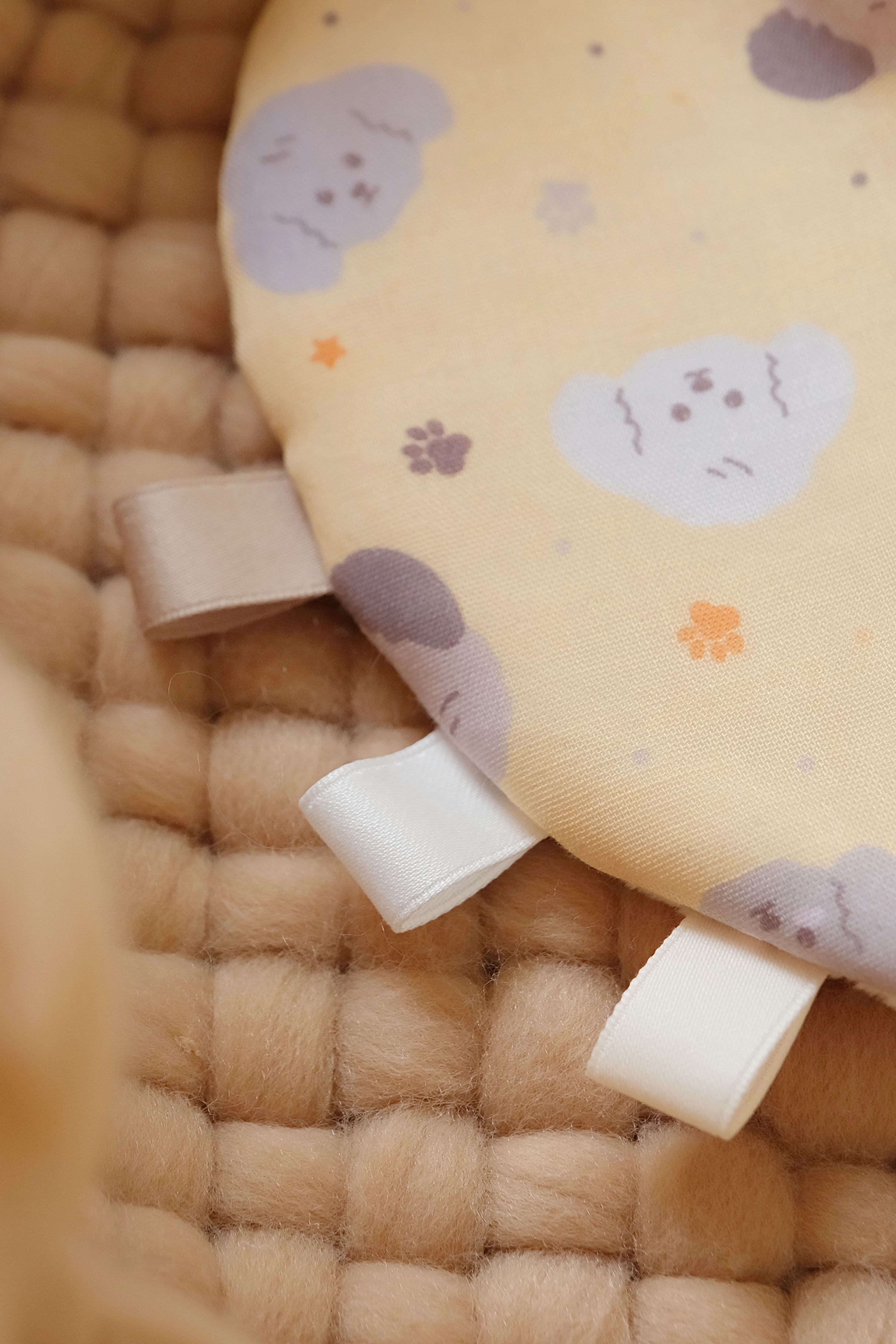 Hi Y.P store-獨家設計款-月光安撫巾-汪汪星語