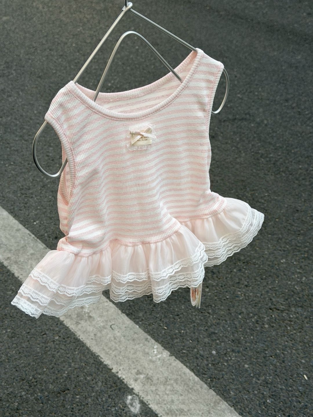 粉條紋蕾絲無袖上衣