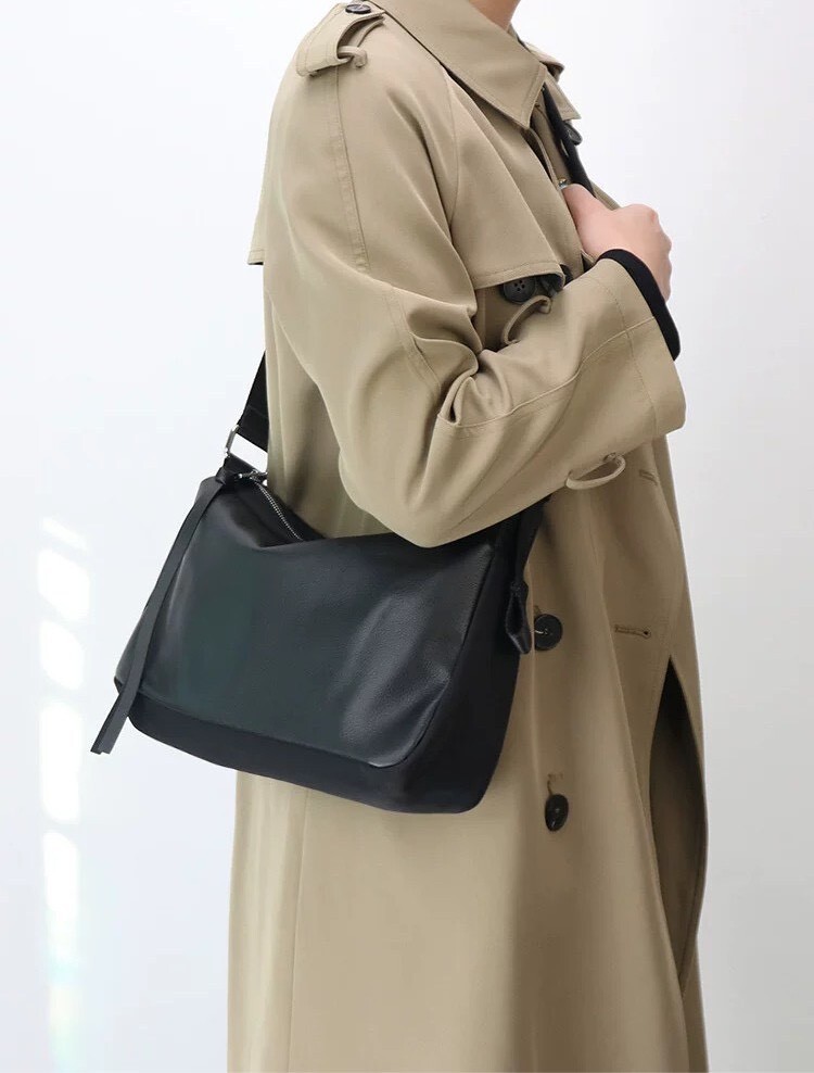 16517【牛津布撞色拼皮側背包】