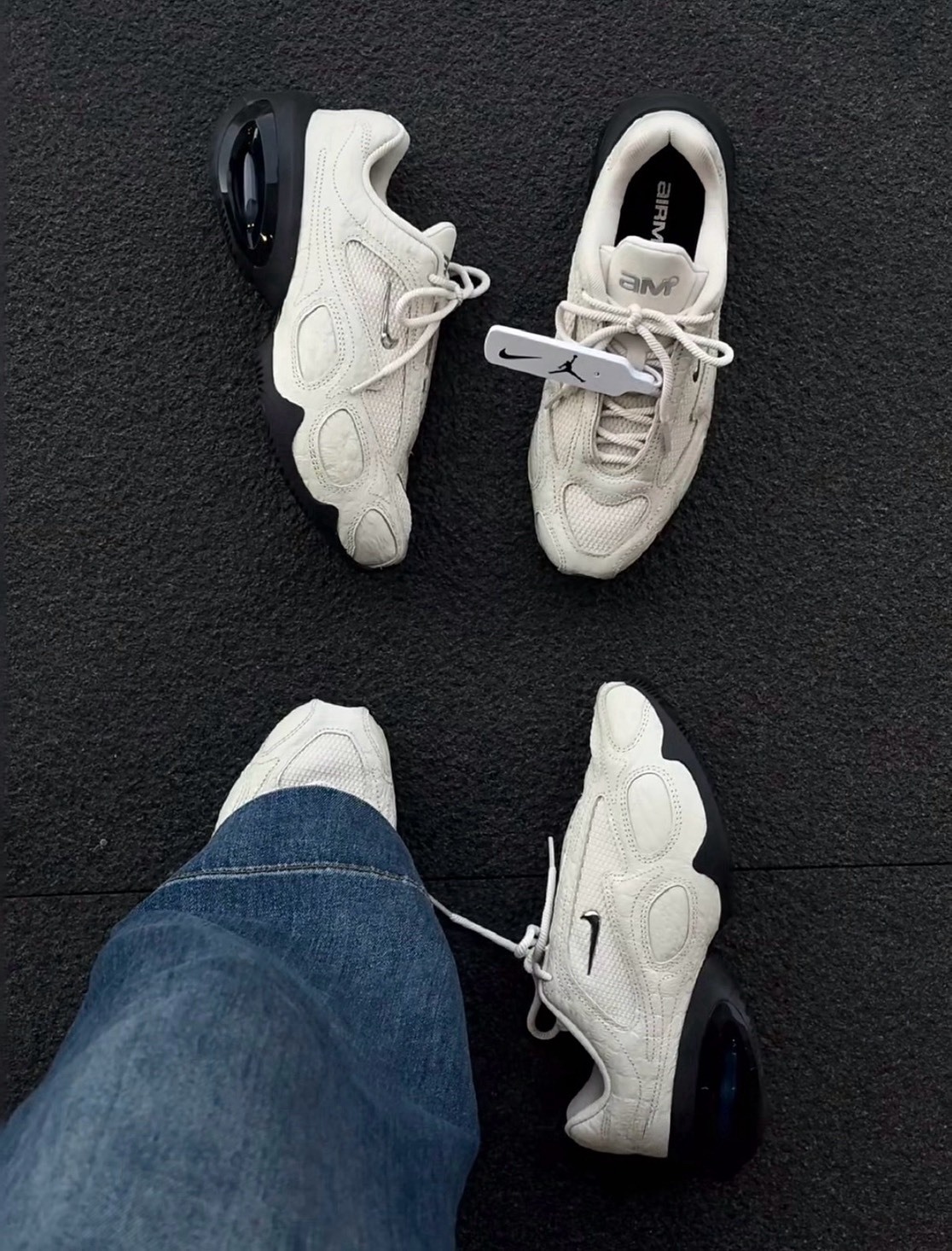 Nike Air Max Muse 亮皮鱷魚紋 白月光