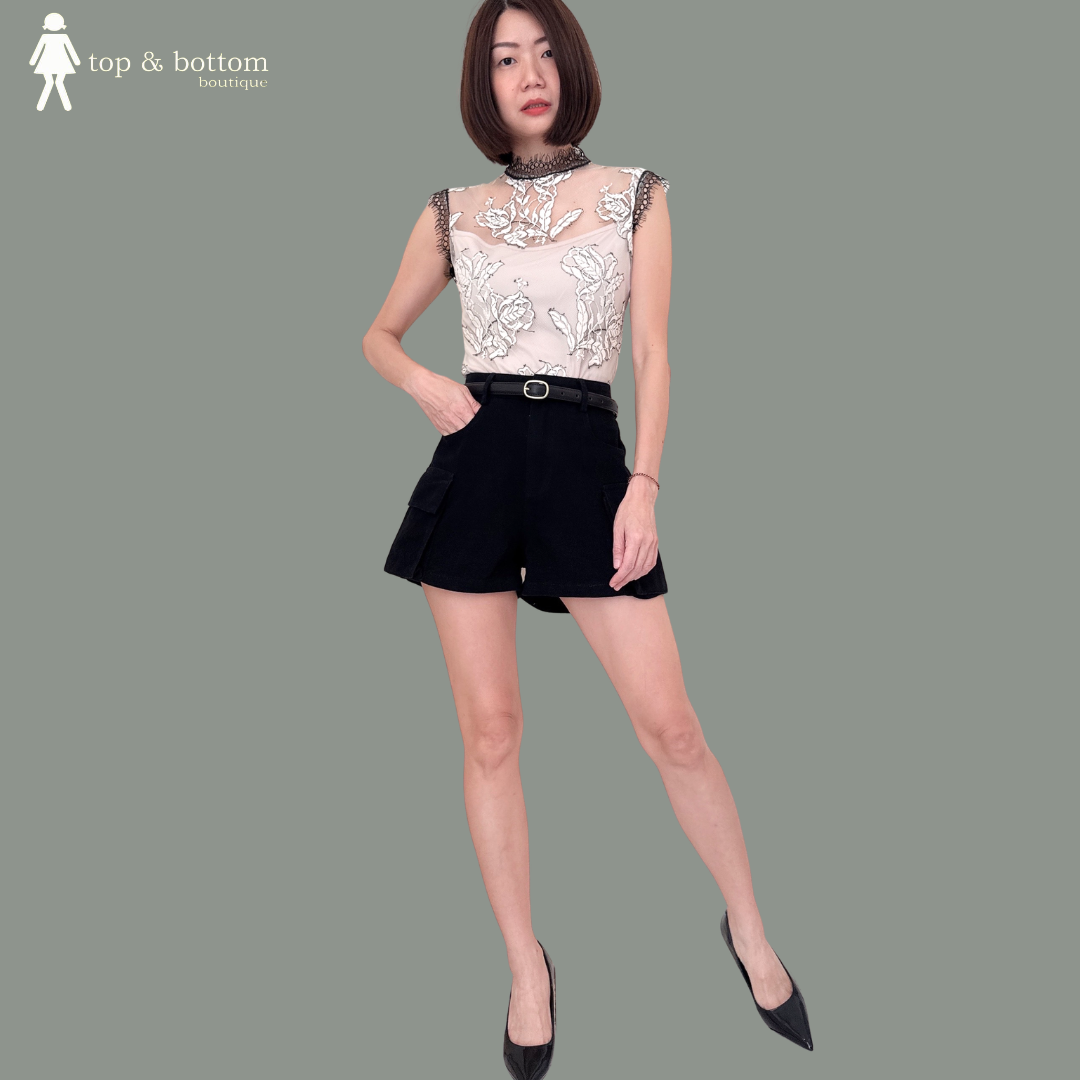 SLEEVELESS EMBROIDERED & LACE BLOUSE