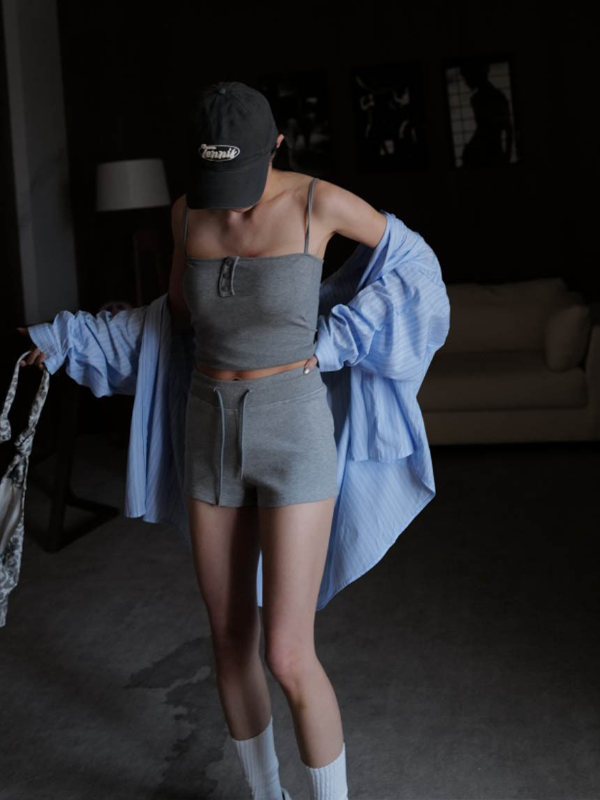 附胸墊平口一字鈕釦背心*4色