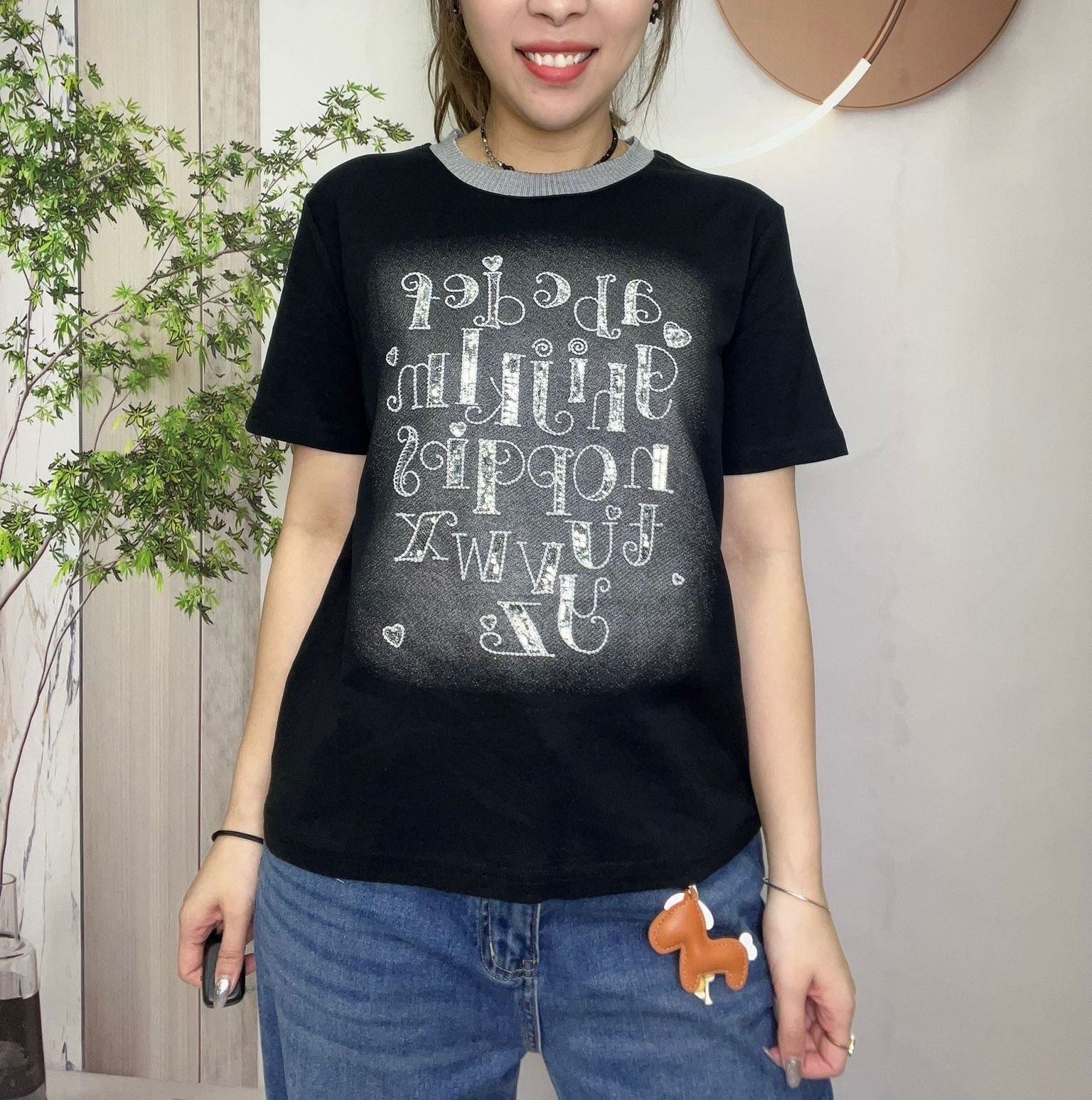 Mar 閃英文字top ~153G