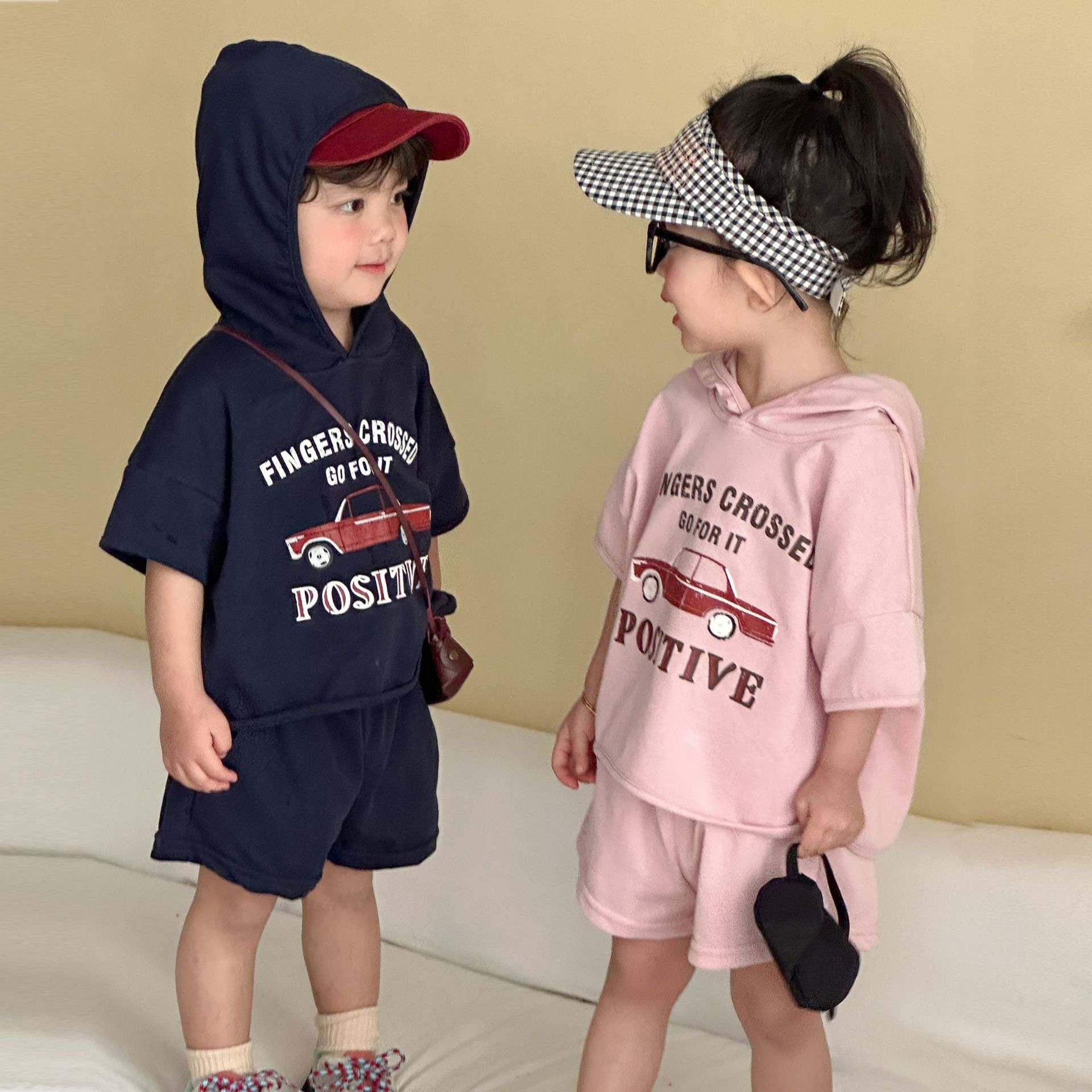 兄弟姐妹一起穿_復古車車連帽套裝