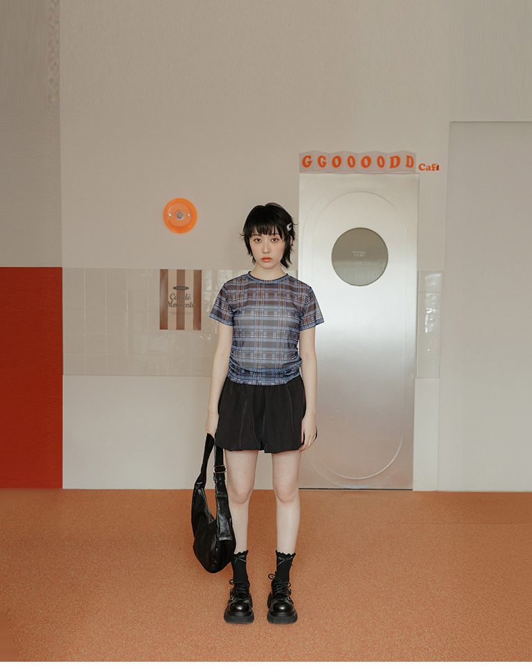 Color-blocked plaid side-ruched sheer short-sleeved top, available in three colors, S/M.【01099638】in stock+pre-order