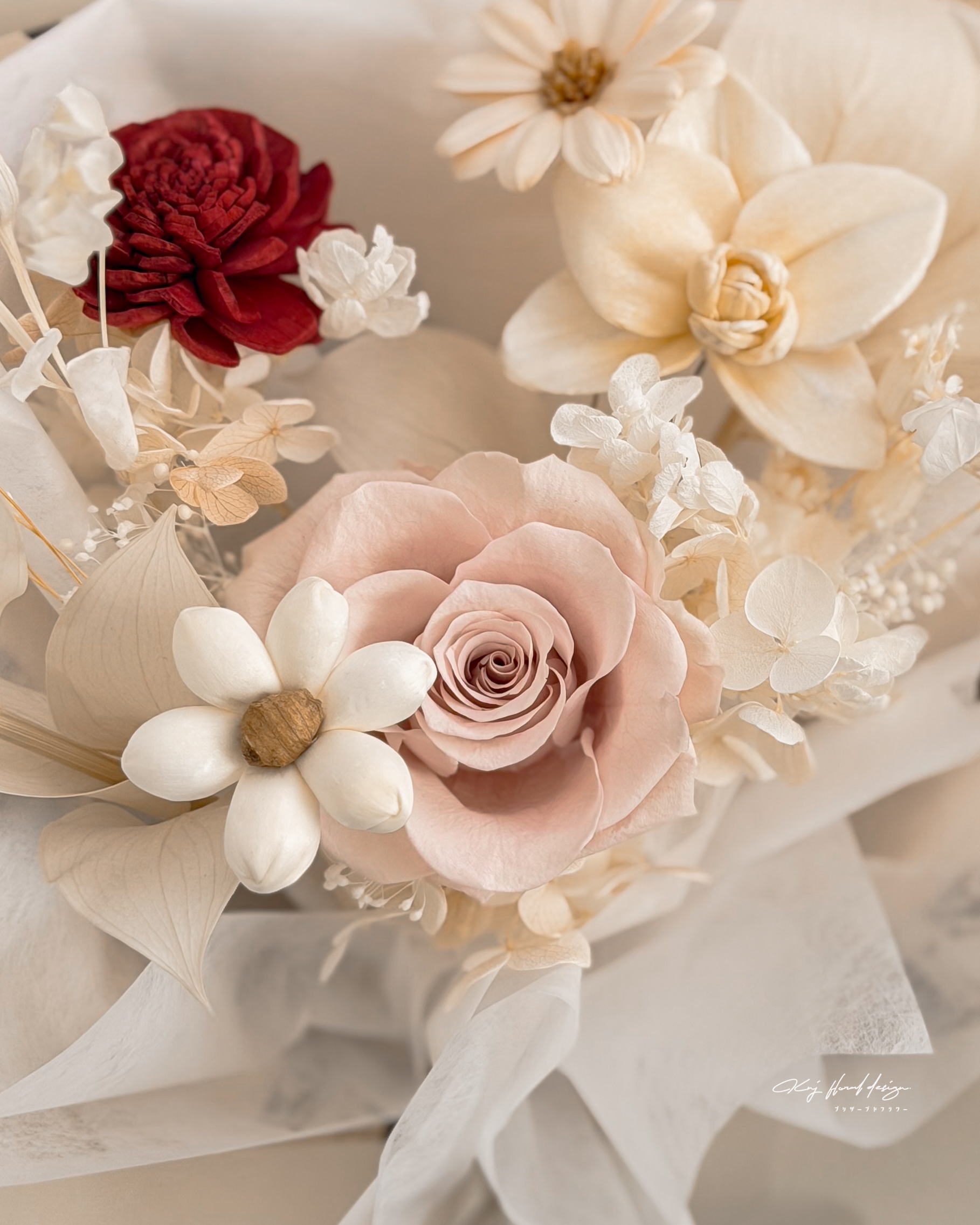 白絨玫瑰・單朵永生花束