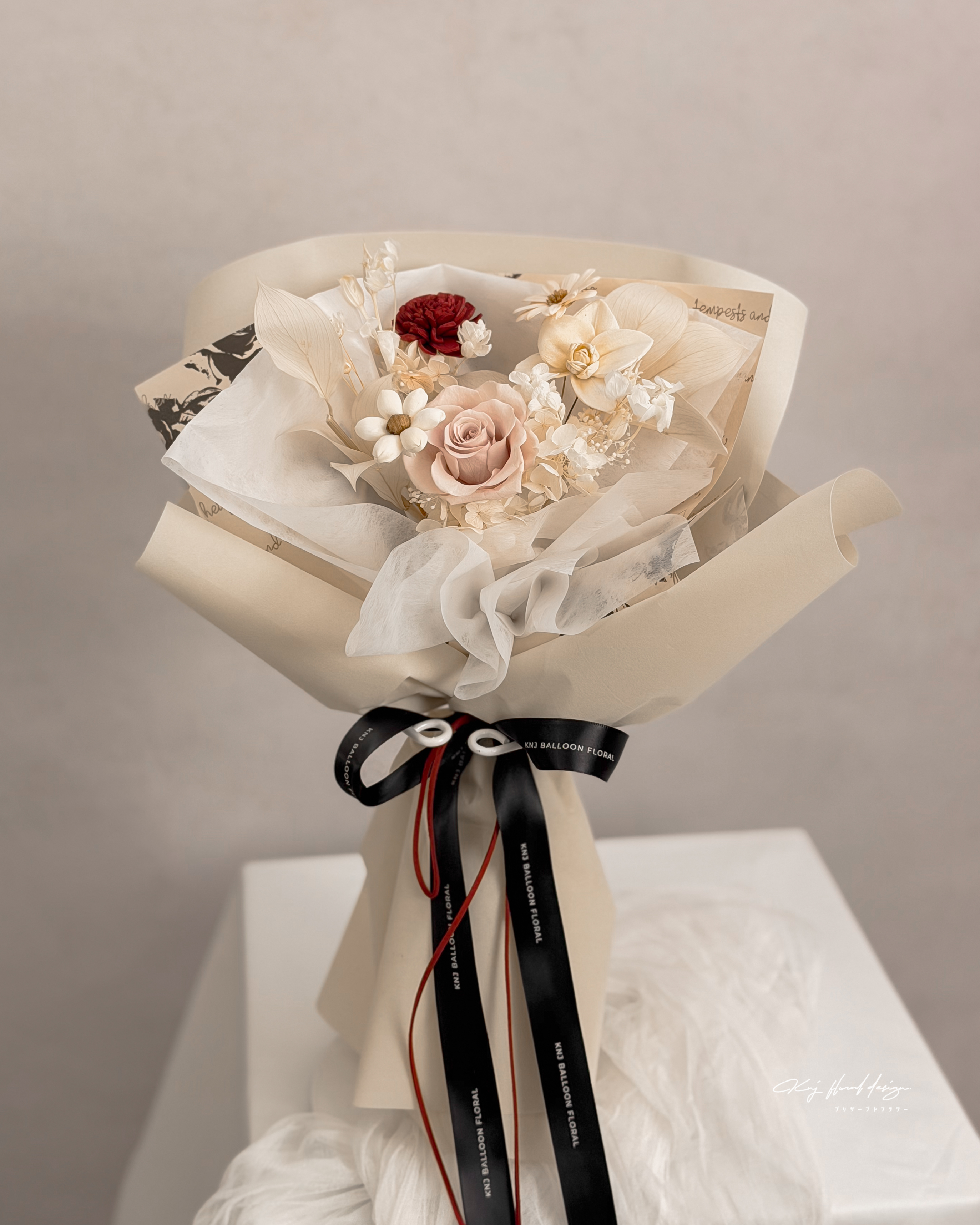 白絨玫瑰單朵永生花束