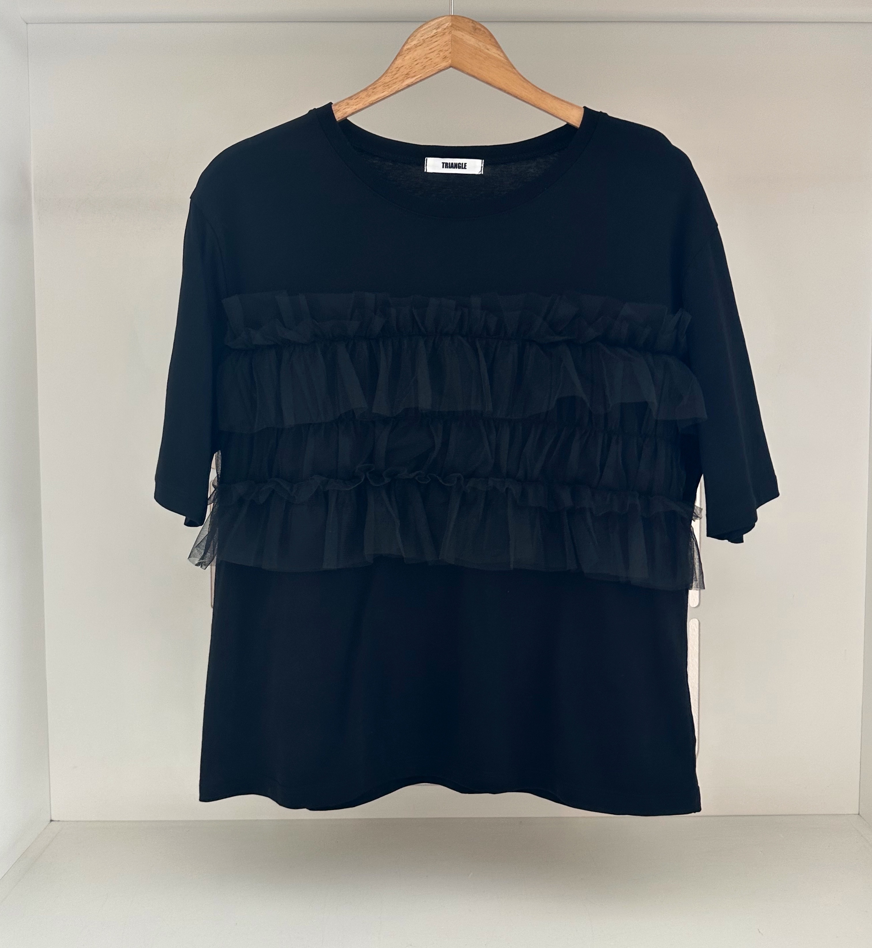 SHORT SLEEVE ORGANZA DETAILED CASUAL TEE