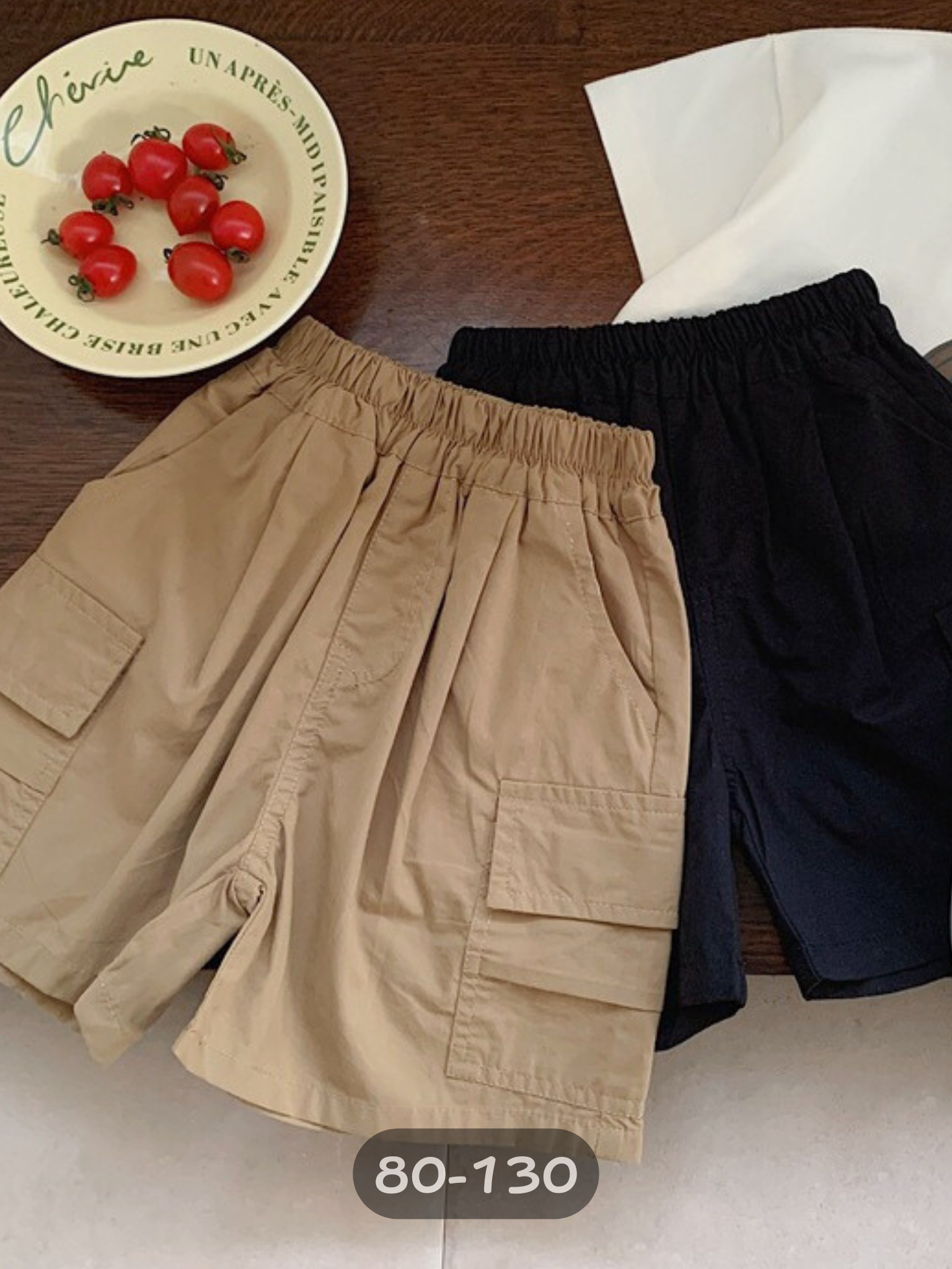 卡其黑帥氣工裝短褲