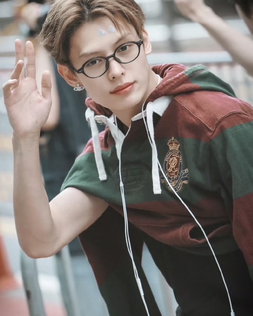 <趙宇凡同款>Vivienne Westwood Mini Bas Relief Earrings 西太后 薇薇安 耳環