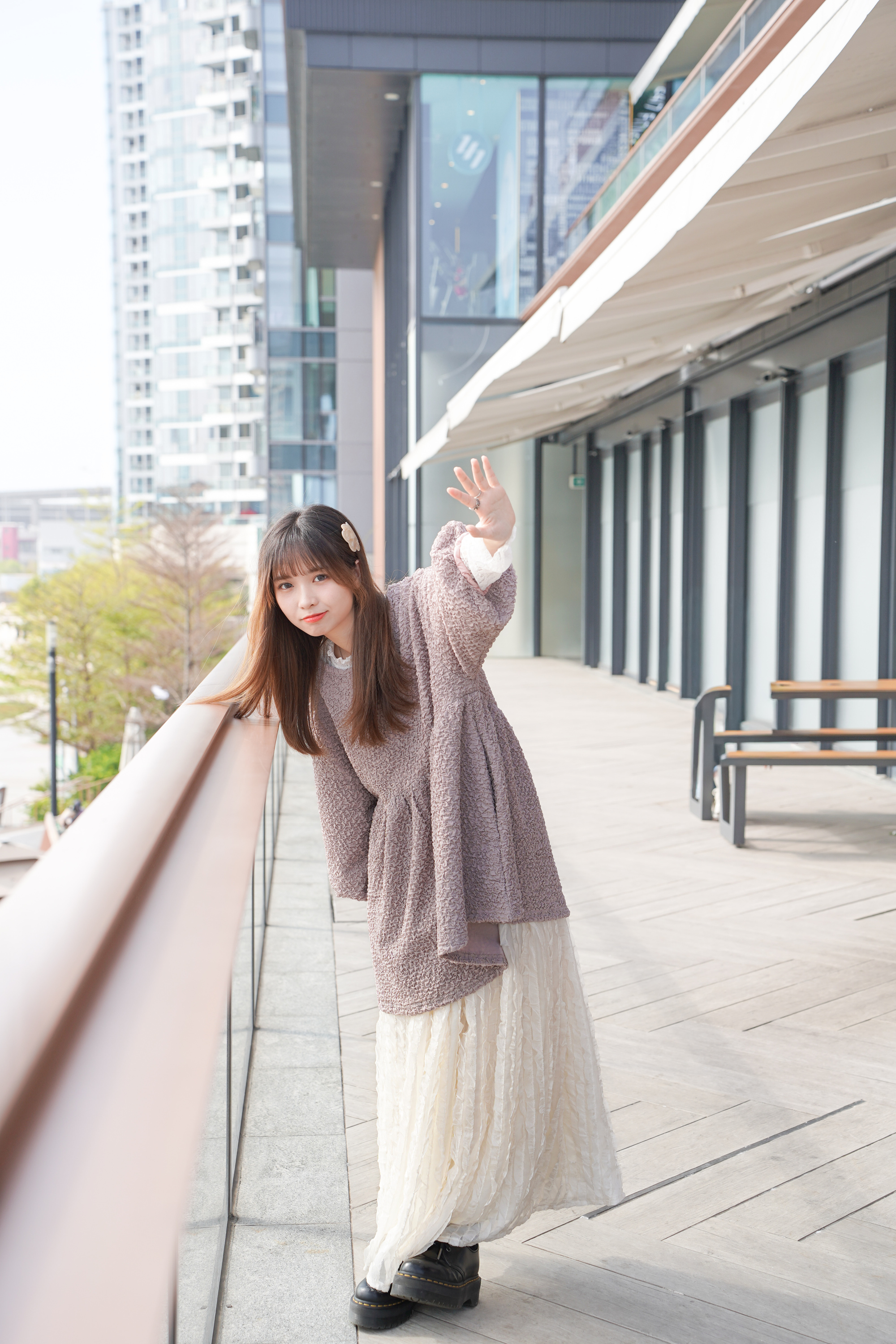 超日系！立體壓花泡泡袖Top · 2色入