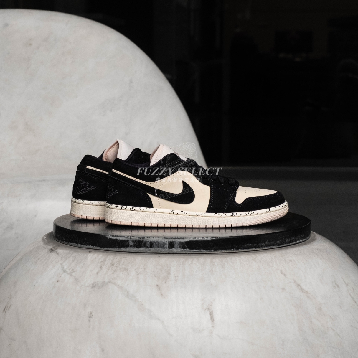 【逢甲 FUZZY】W Air Jordan 1 Low "Black Guava Ice" 珍奶 類麂皮 DC0774-003