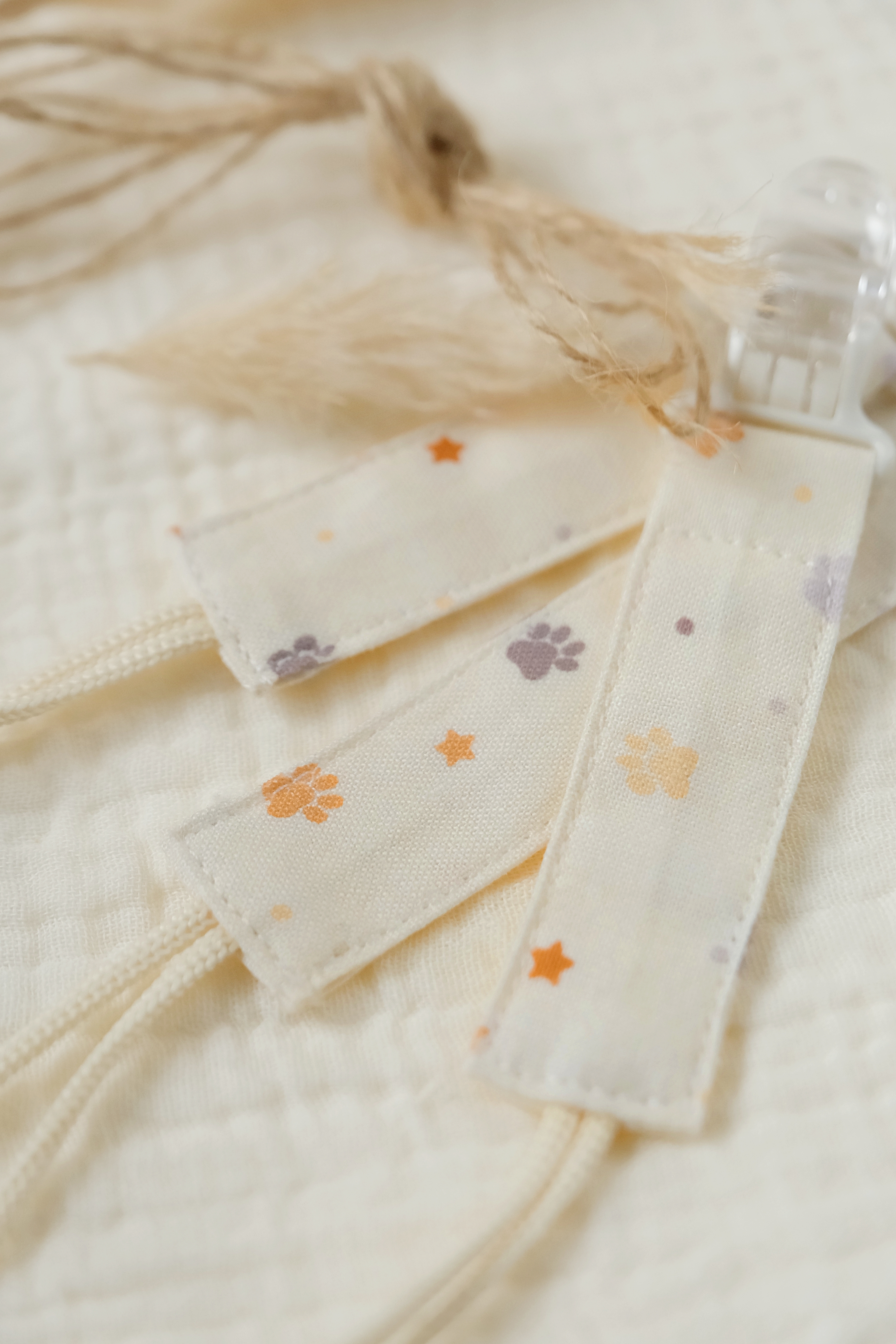 Hi Y.P store-短版鱷魚夾-獨家設計款-汪汪足跡